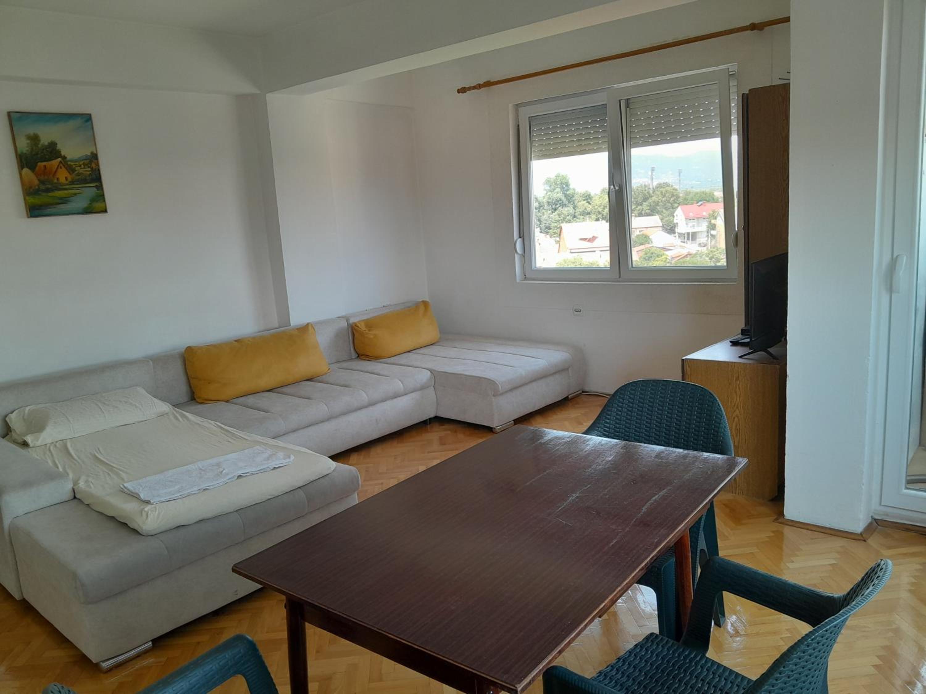 MM Apartment in a great location, 6th floor, 2 balconies view 5