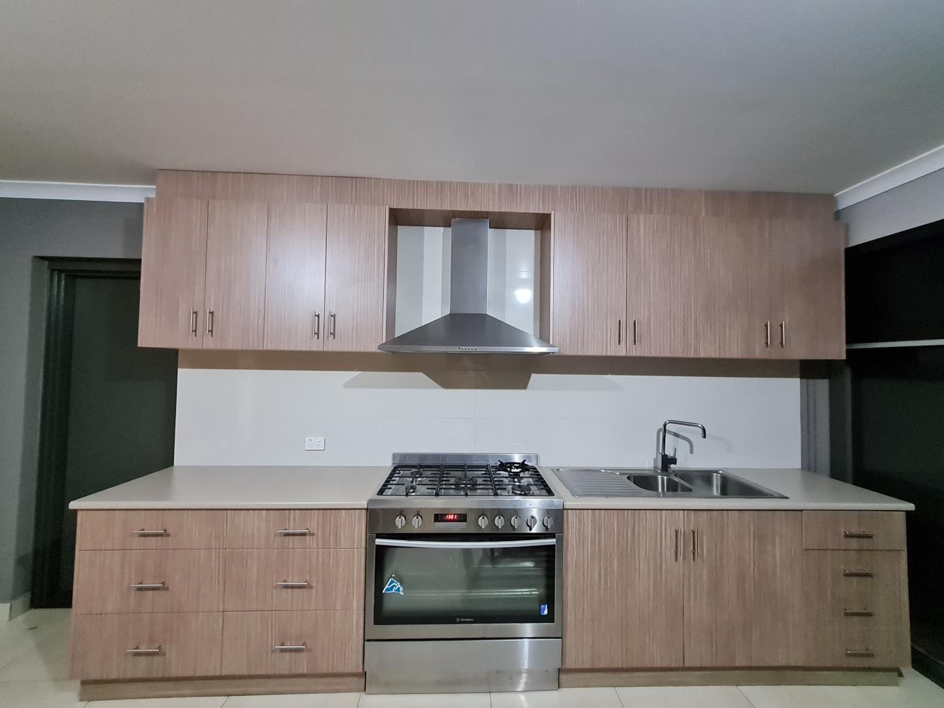 Stylish House in Geelong for Large Family or Group