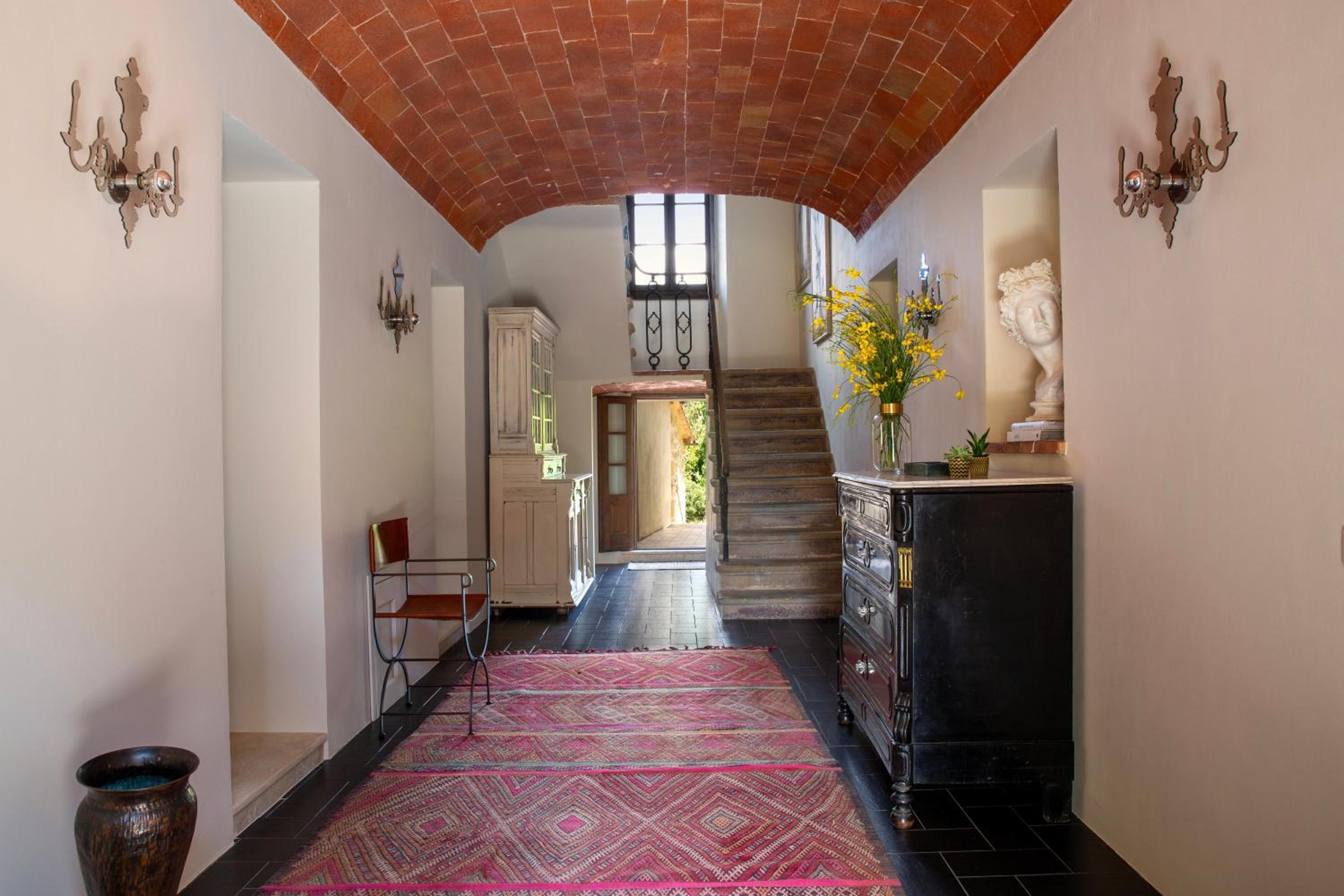 Casa Nobile - Luxury Villa in Val D'Orcia - Authentic Tuscany Living view 5