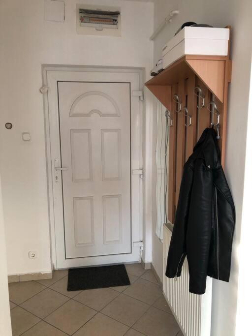 Amélia medencés apartman 10p-re a Tagore sétánytól view 5
