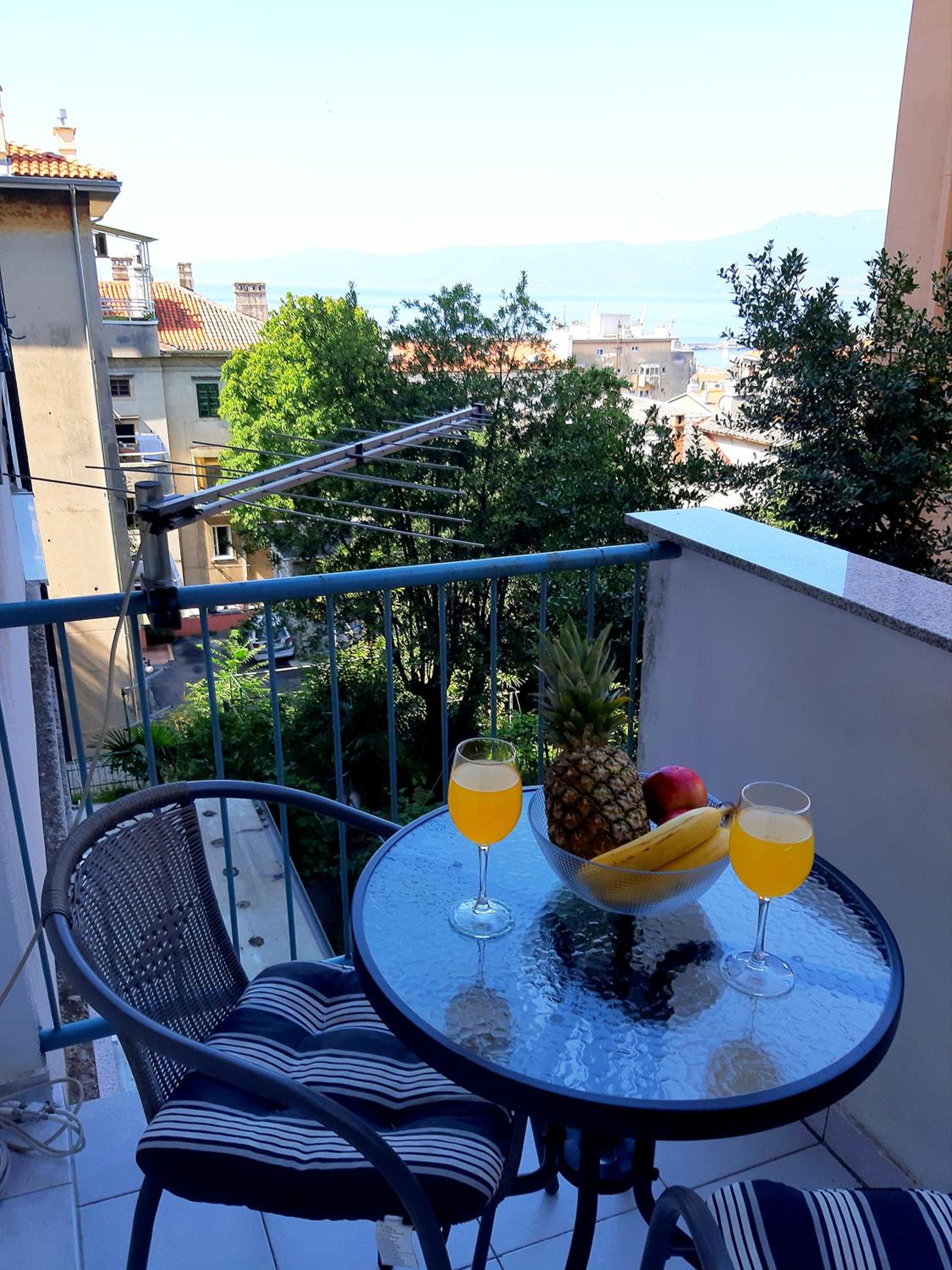 Amarena Apartment