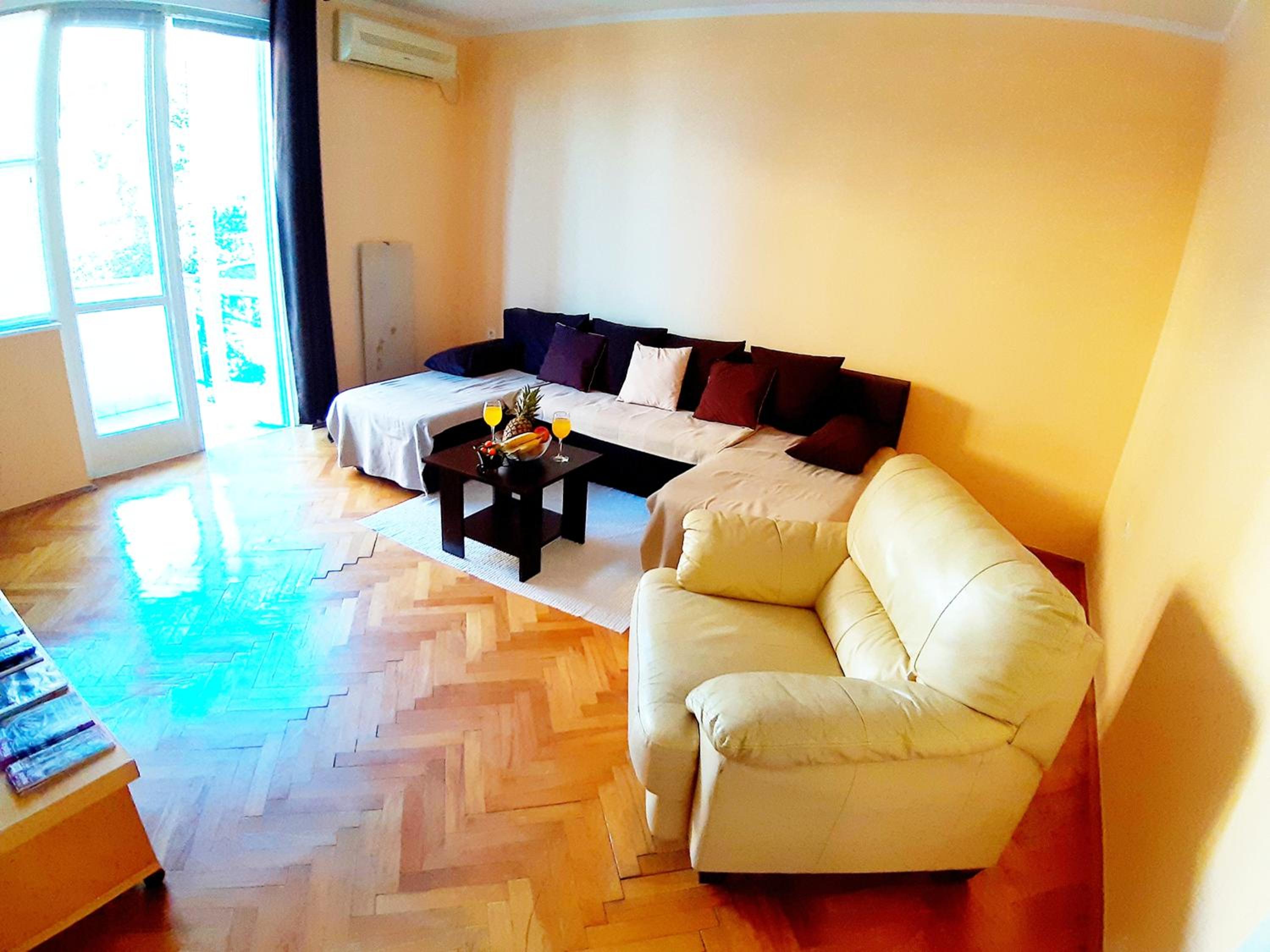 Amarena Apartment