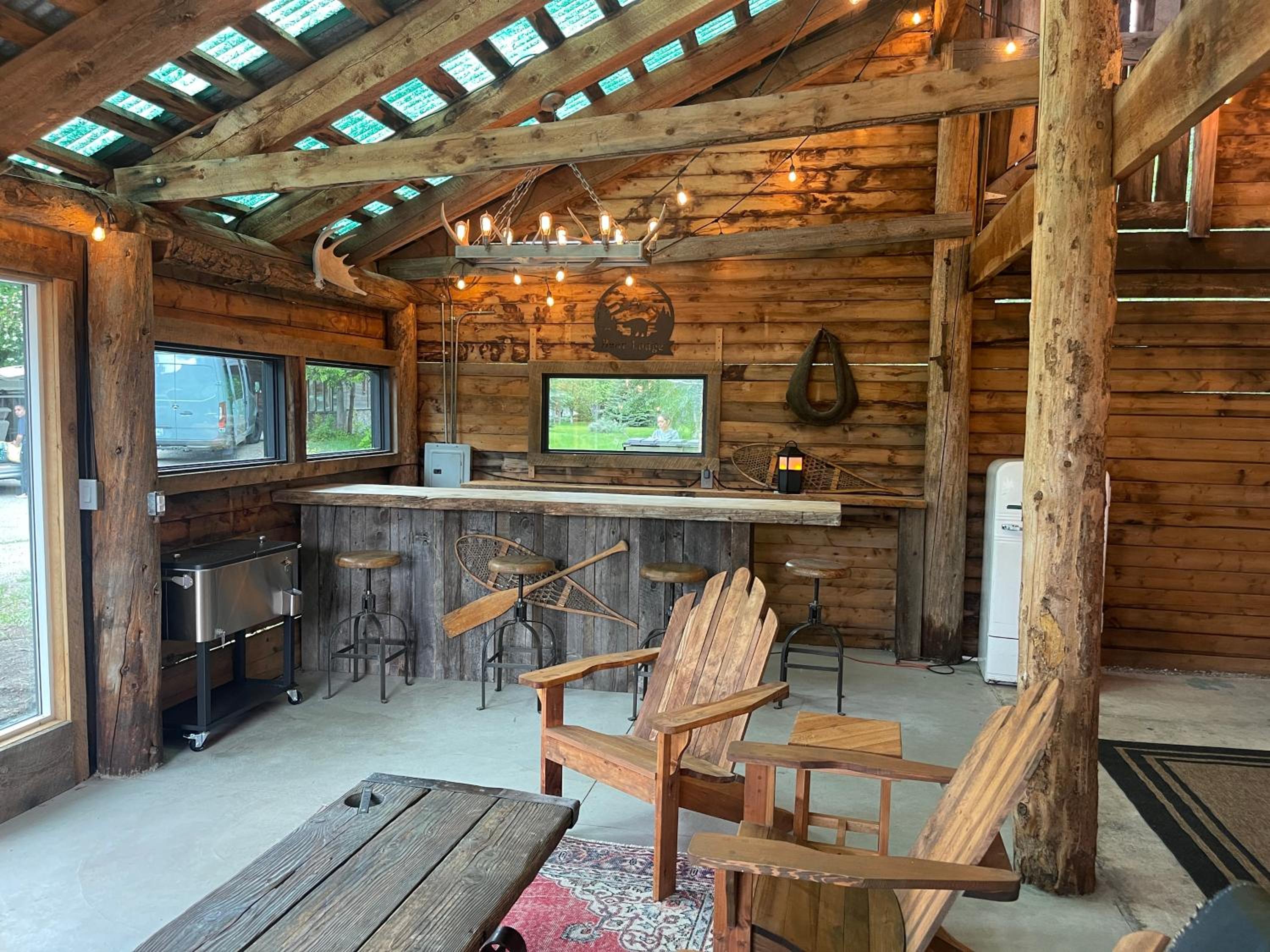 Bear Lodge with private Pool, Hottub, and Sauna! - Property Image 30