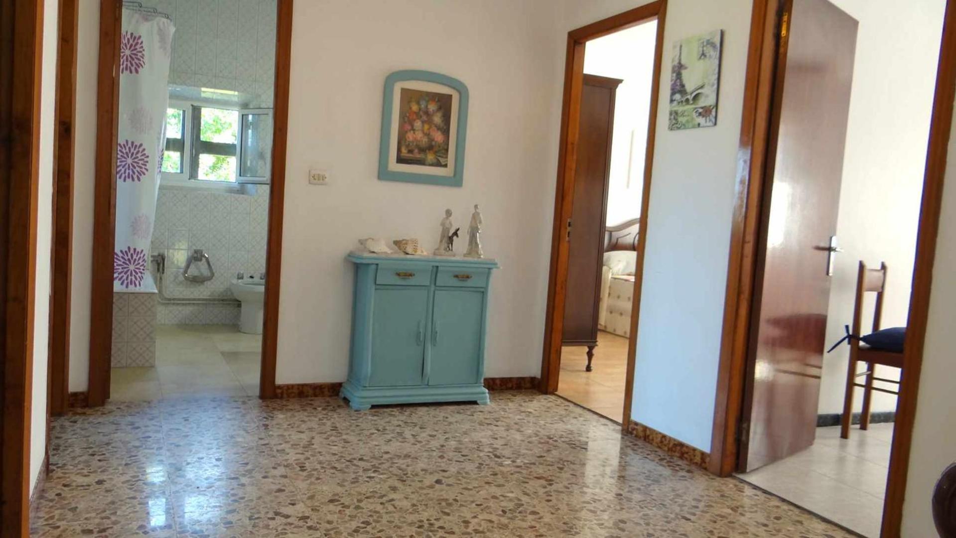 Casa Carmelo Casa amplia con jardín