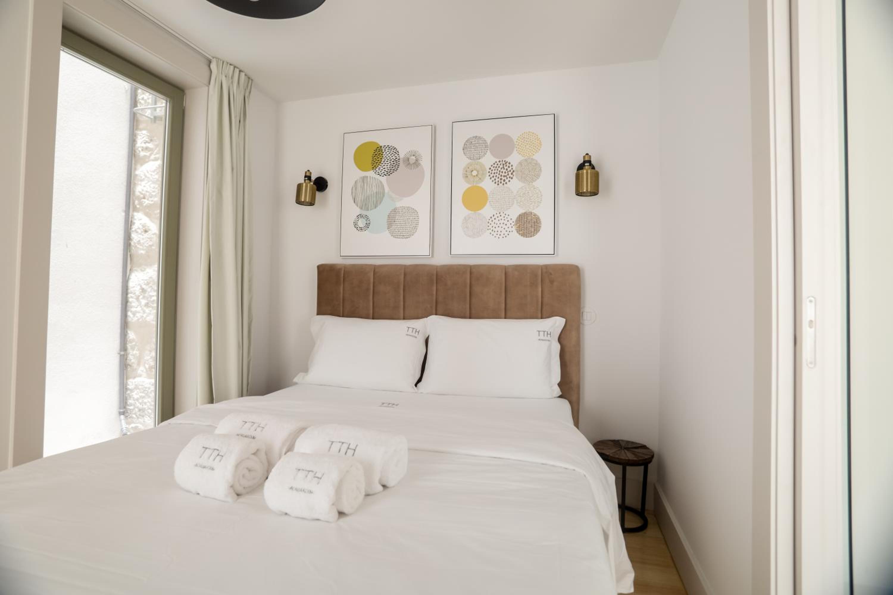 Trindade Apartments by PHC view 4