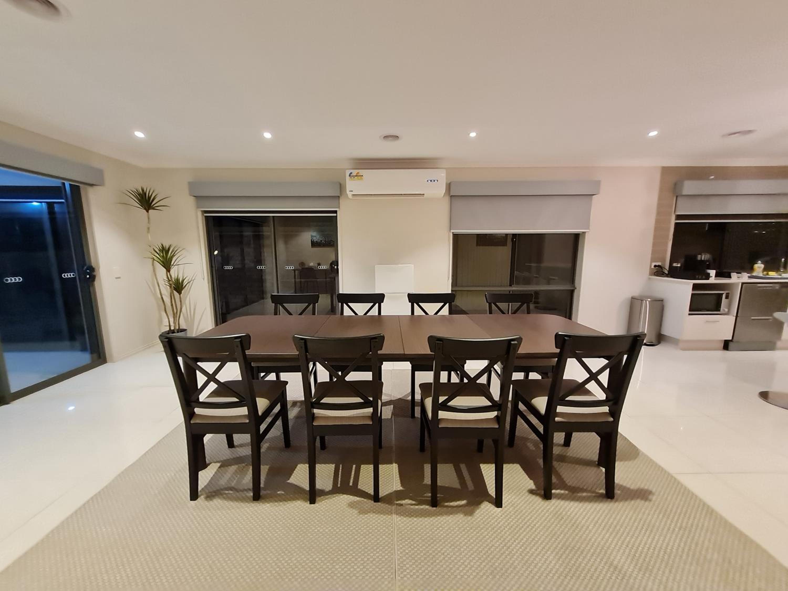 Stylish House in Geelong for Large Family or Group