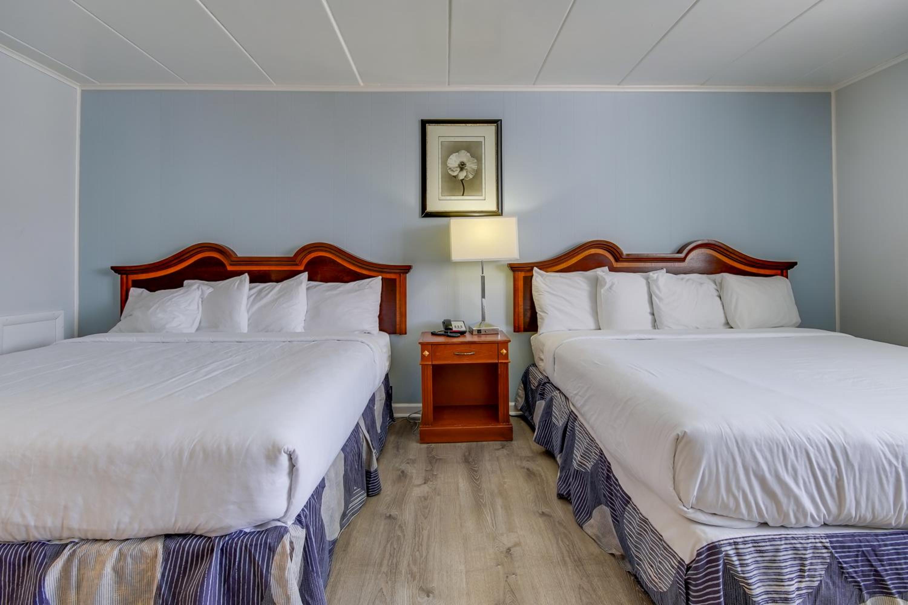 Rideau Oceanfront Motel