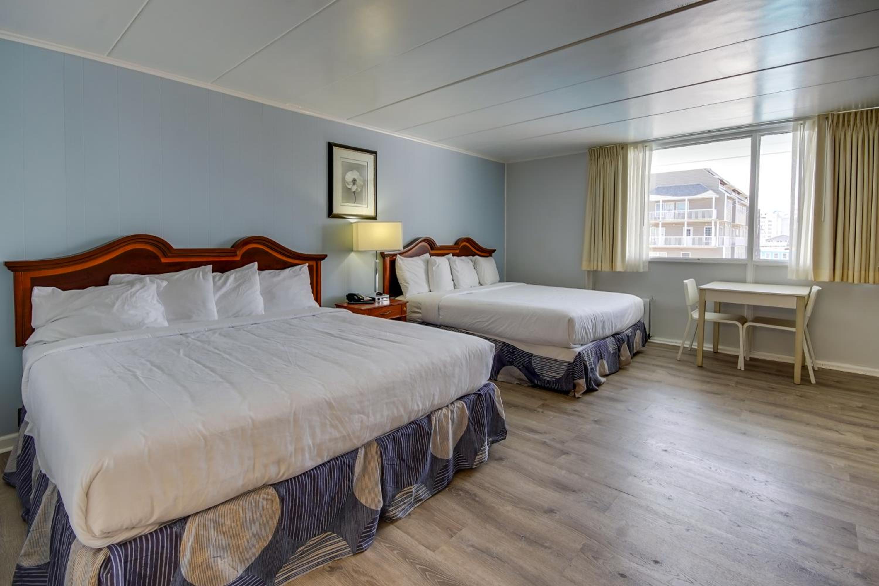 Rideau Oceanfront Motel