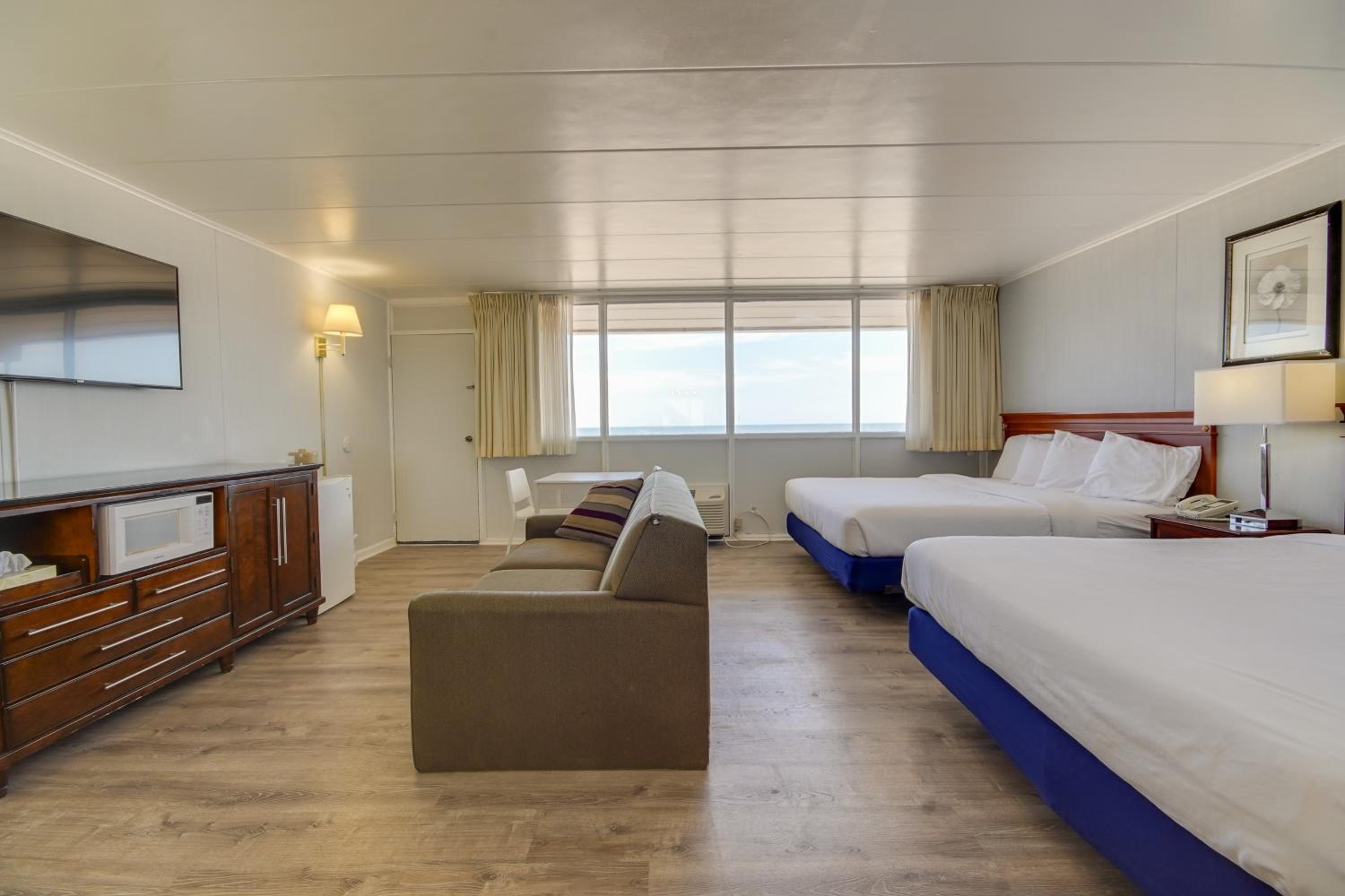 Rideau Oceanfront Motel