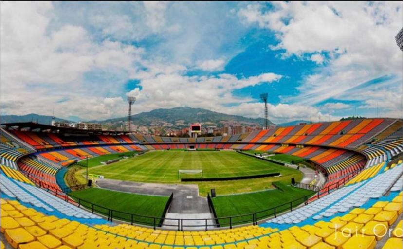 Apartamento laureles Estadio Medellín 203 balcon
