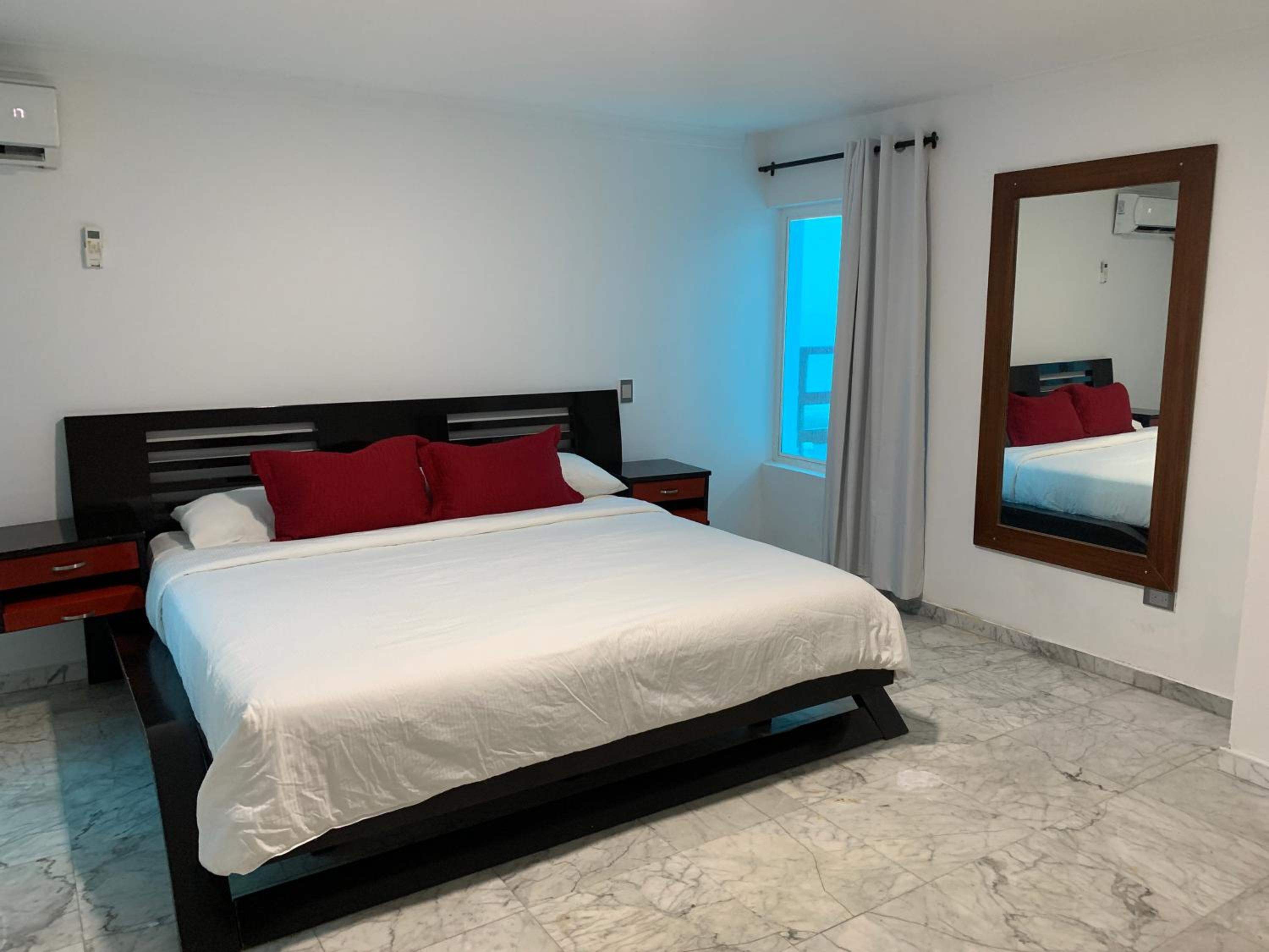 ApartaSuite Bahia Tropical