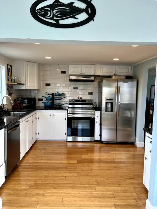 Cute family home in beautiful beach town view 3