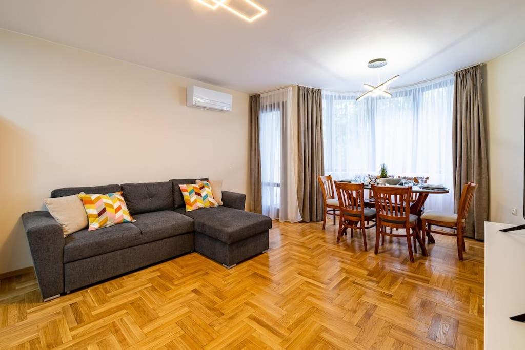Varna Central 2bdrm Apartment