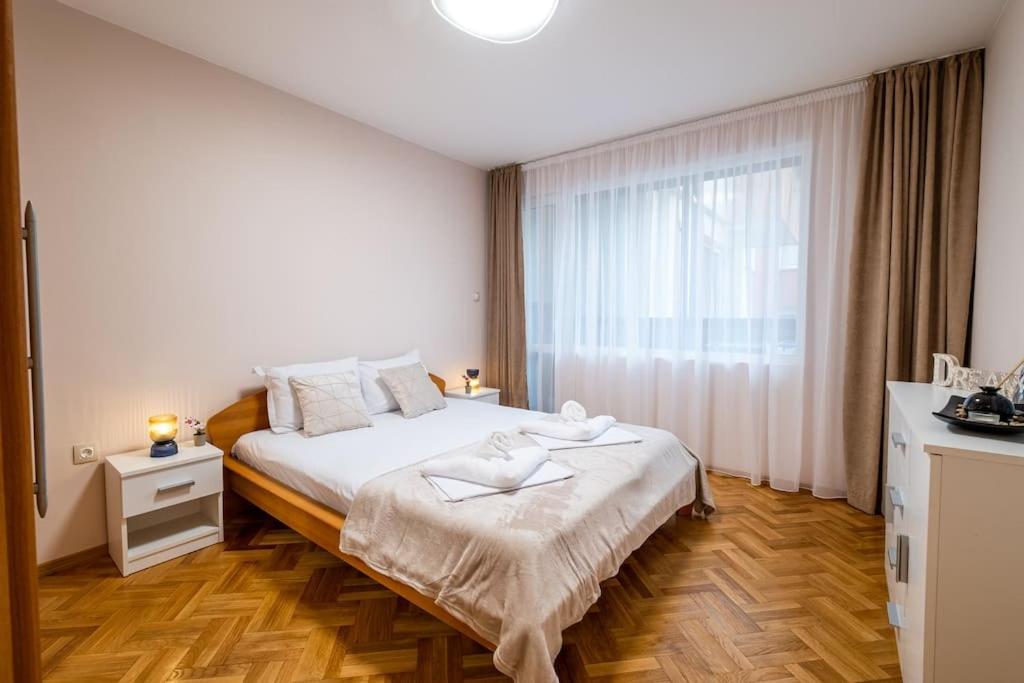 Varna Central 2bdrm Apartment