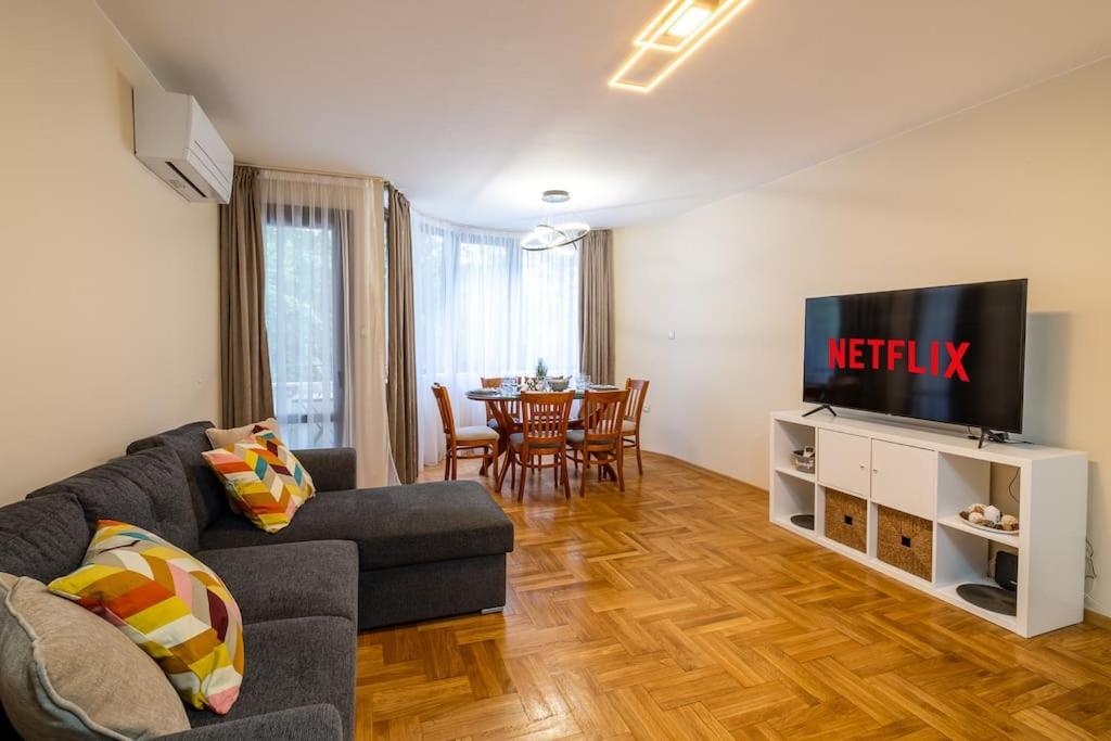 Varna Central 2bdrm Apartment