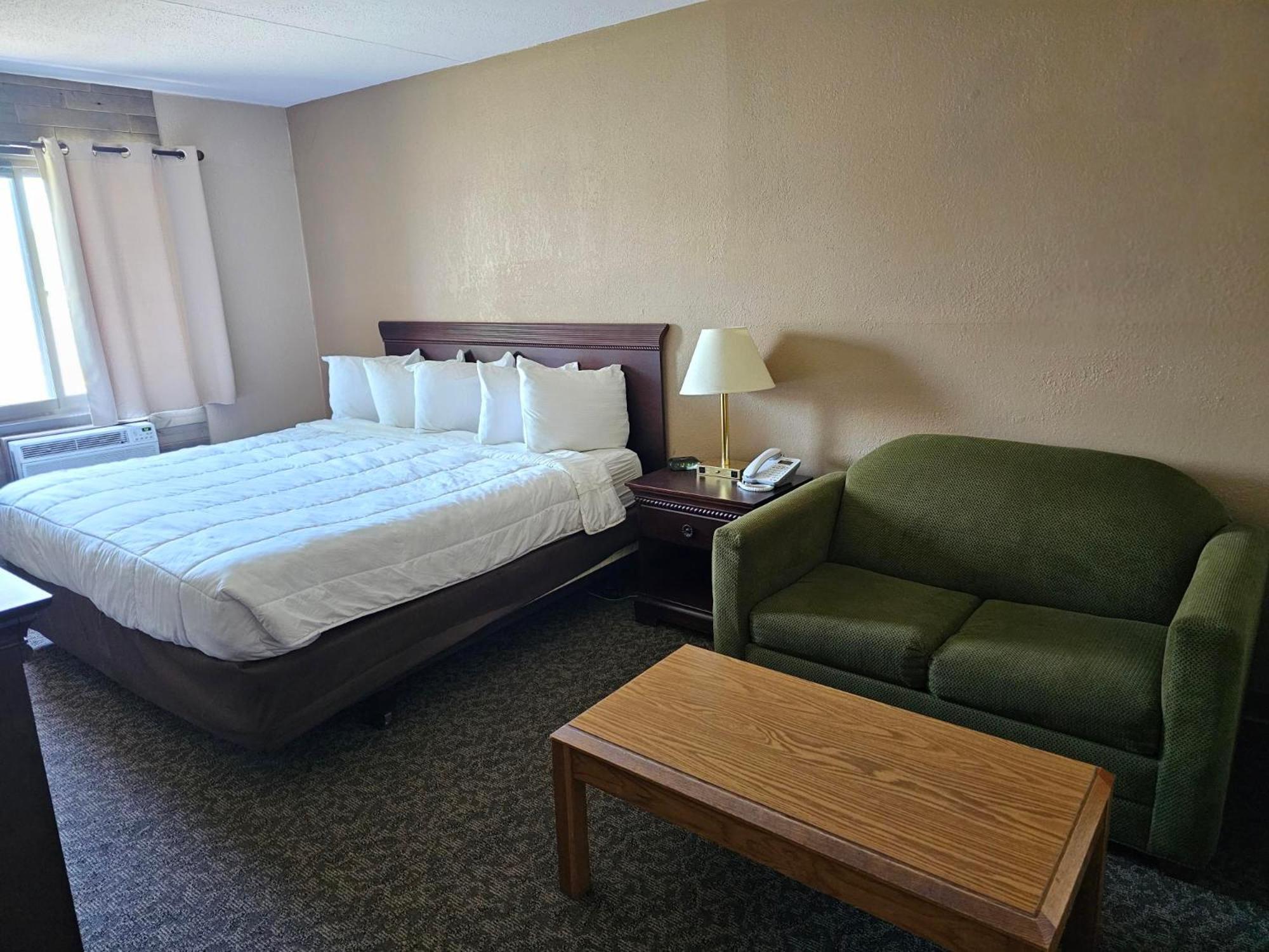 Crookston Inn & Convention Center