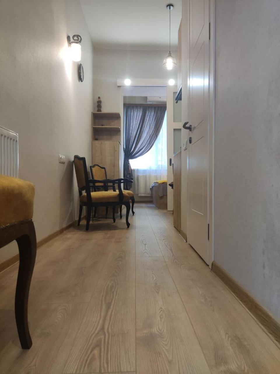 New apartment BARNABA close to Holiday Inn view 4