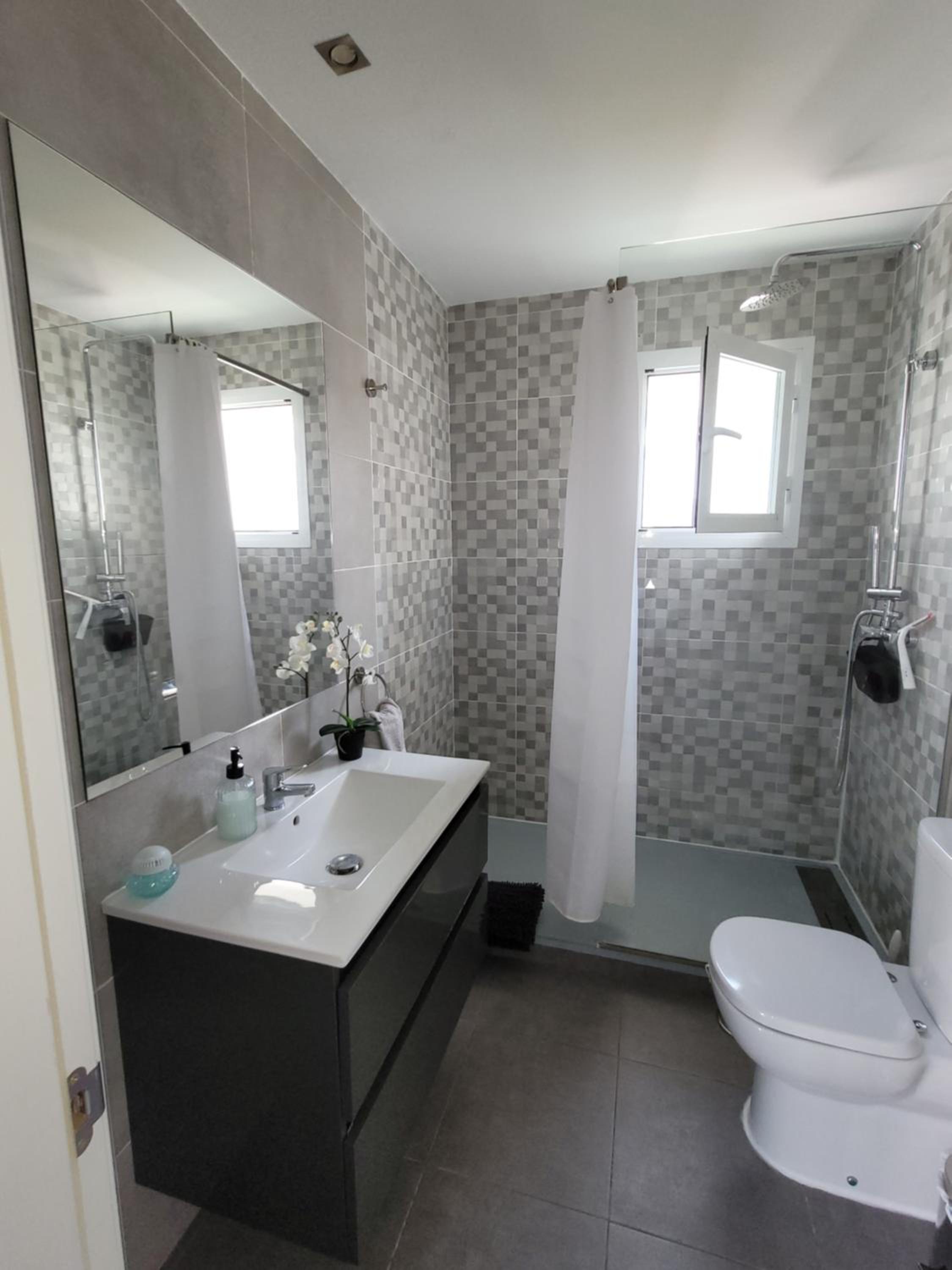 SEA VIEW Holiday Home in Marbella Resort