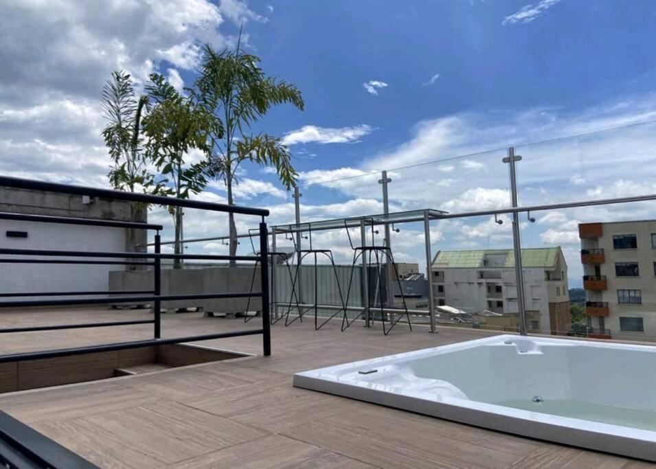 Hermoso aparta estudio