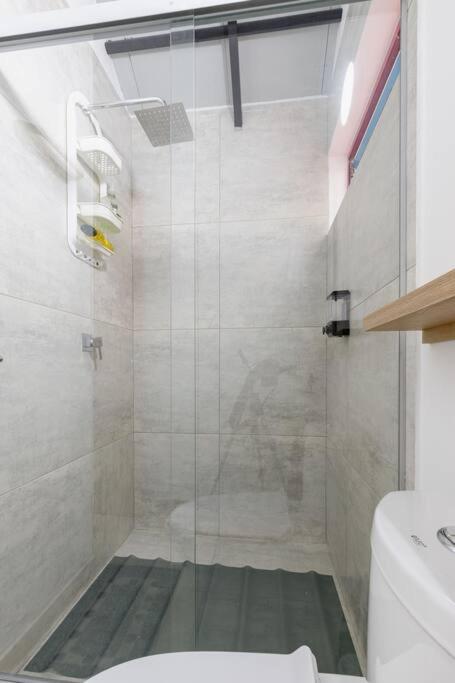 Comodo y amplio apartamento privado-201 Guatape