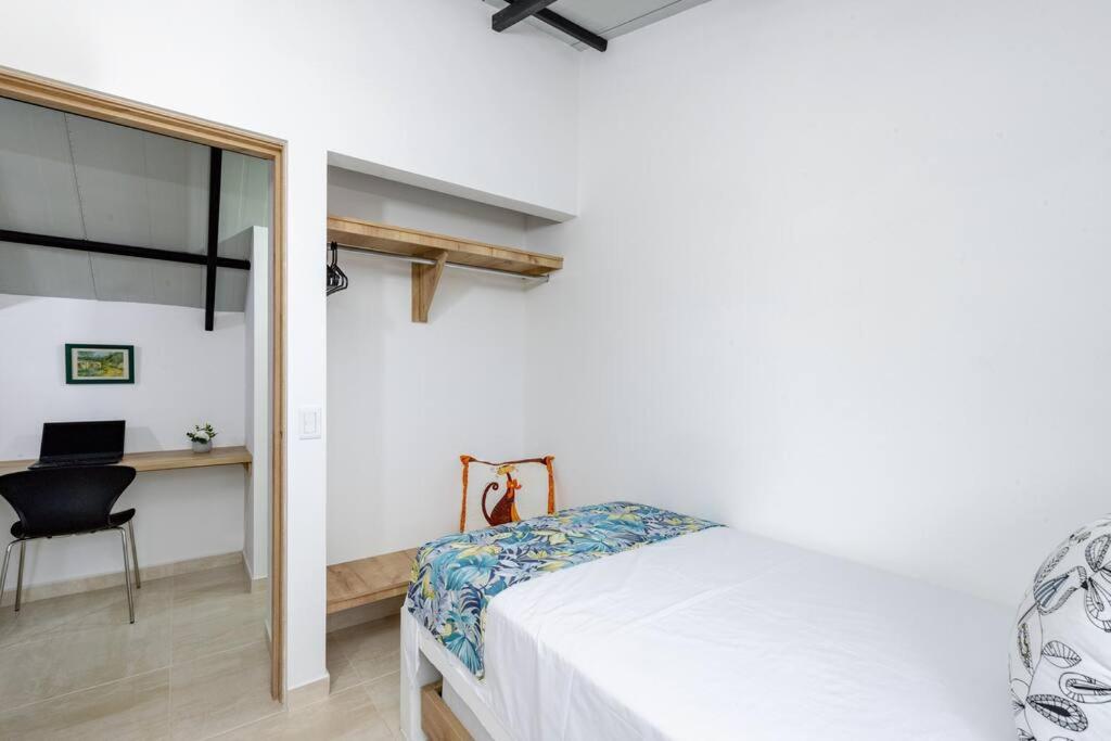 Comodo y amplio apartamento privado-201 Guatape