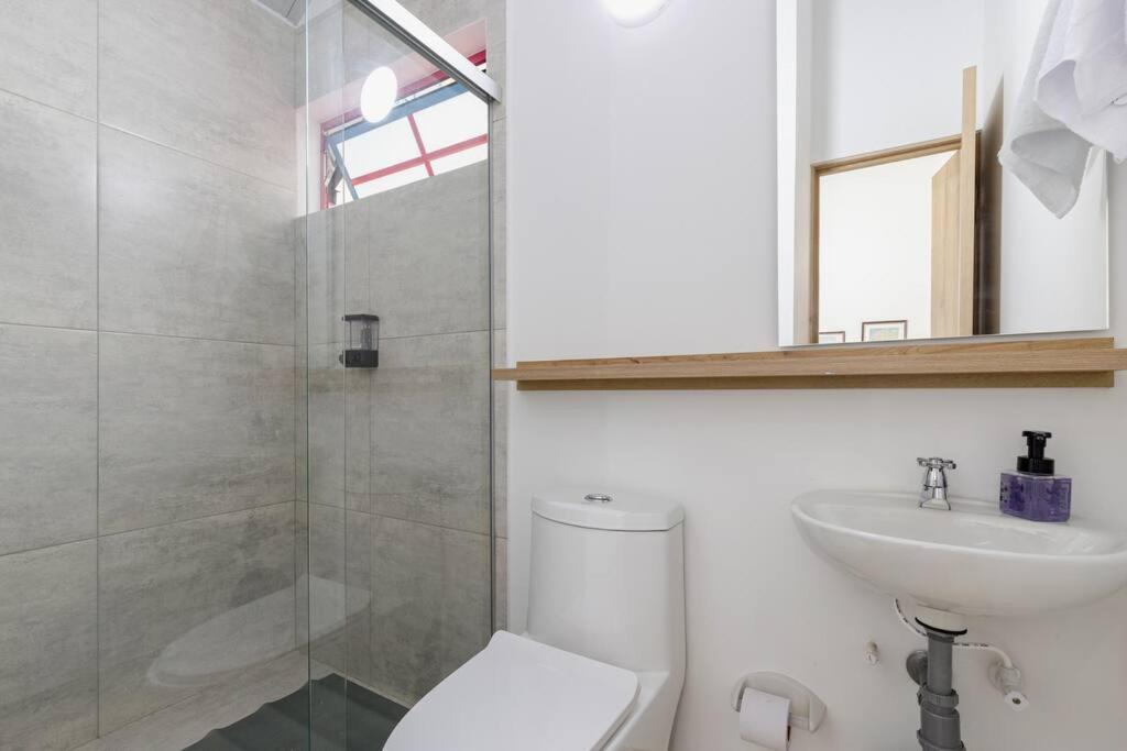 Comodo y amplio apartamento privado-201 Guatape