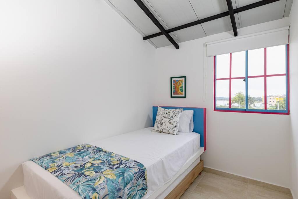 Comodo y amplio apartamento privado-201 Guatape