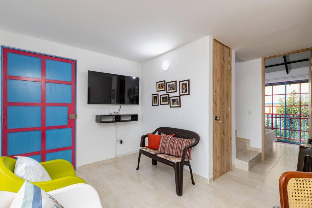 Comodo y amplio apartamento privado-201 Guatape