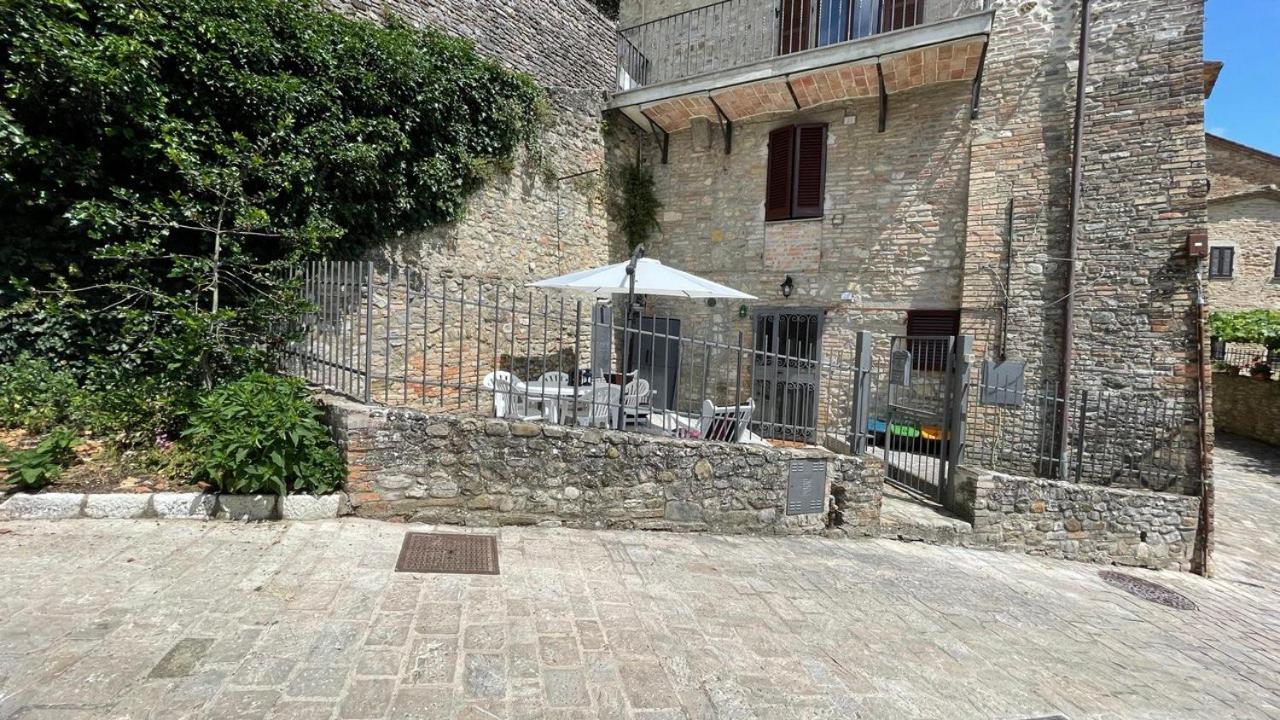 Casa di Duccio view 2