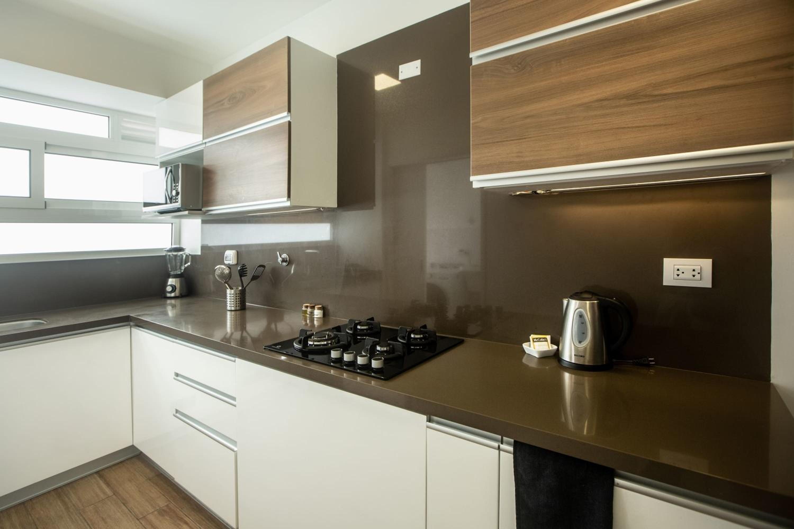 Modern 2BR near Malecon in Miraflores view 5
