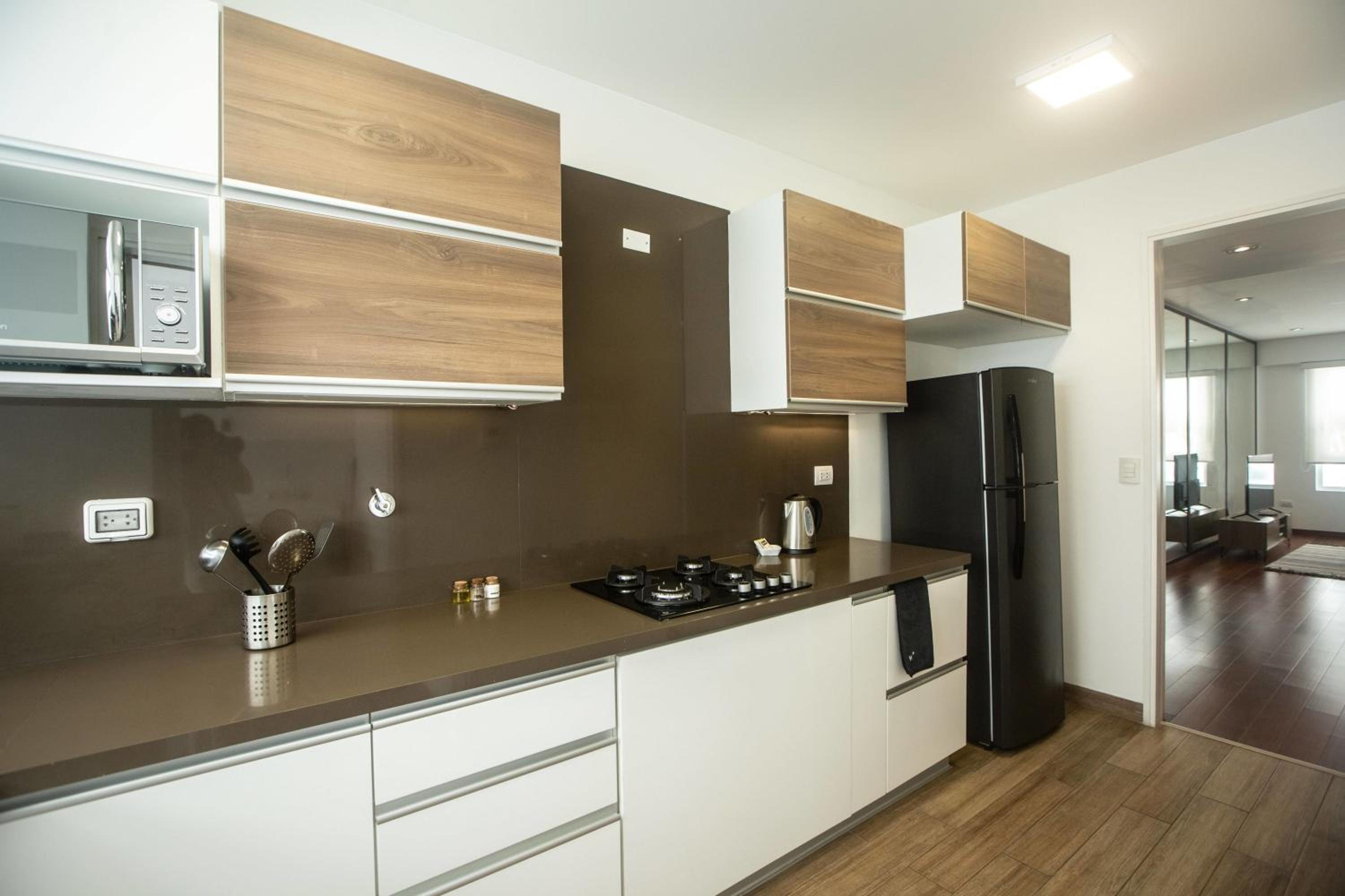 Modern 2BR near Malecon in Miraflores view 3