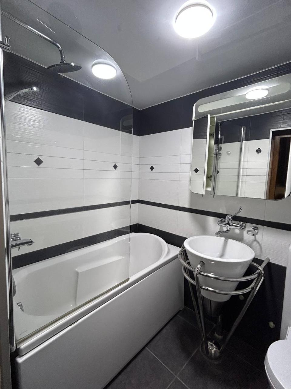 Niluxe Apartment Kutaisi