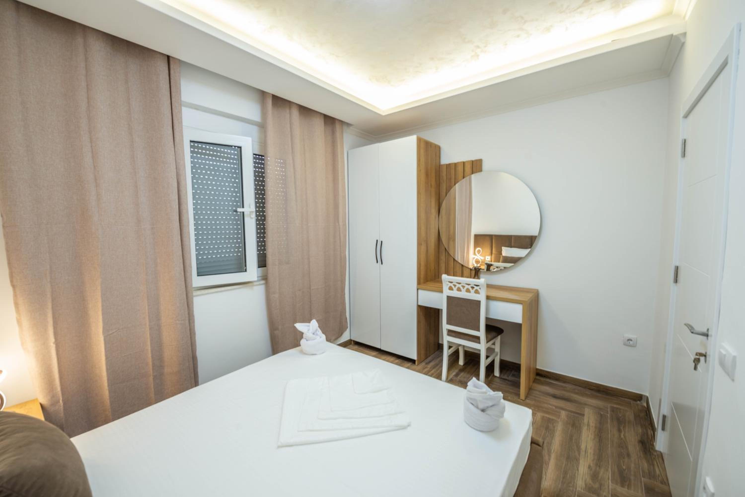 Twins Apartments