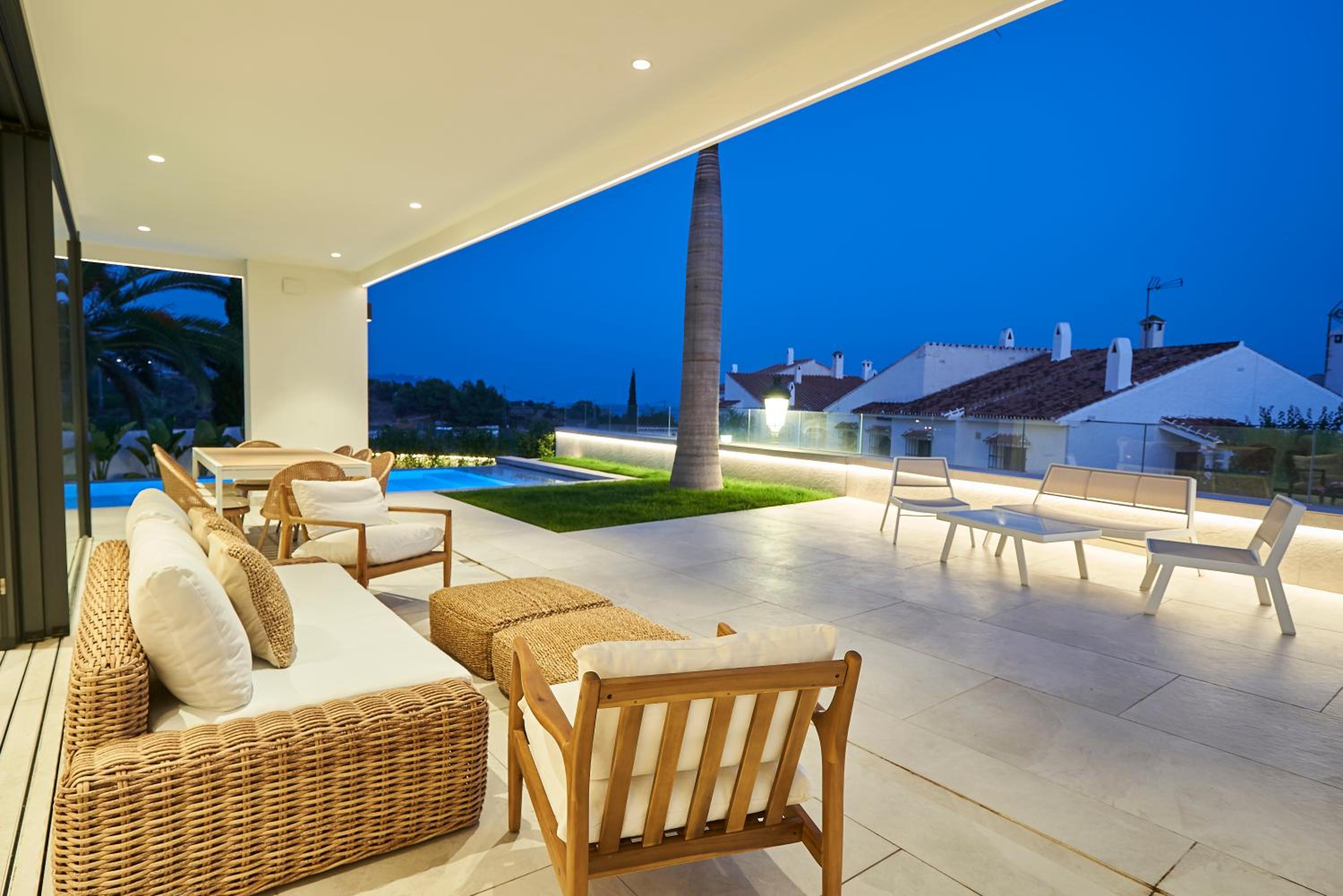 Sea Gardens Villa