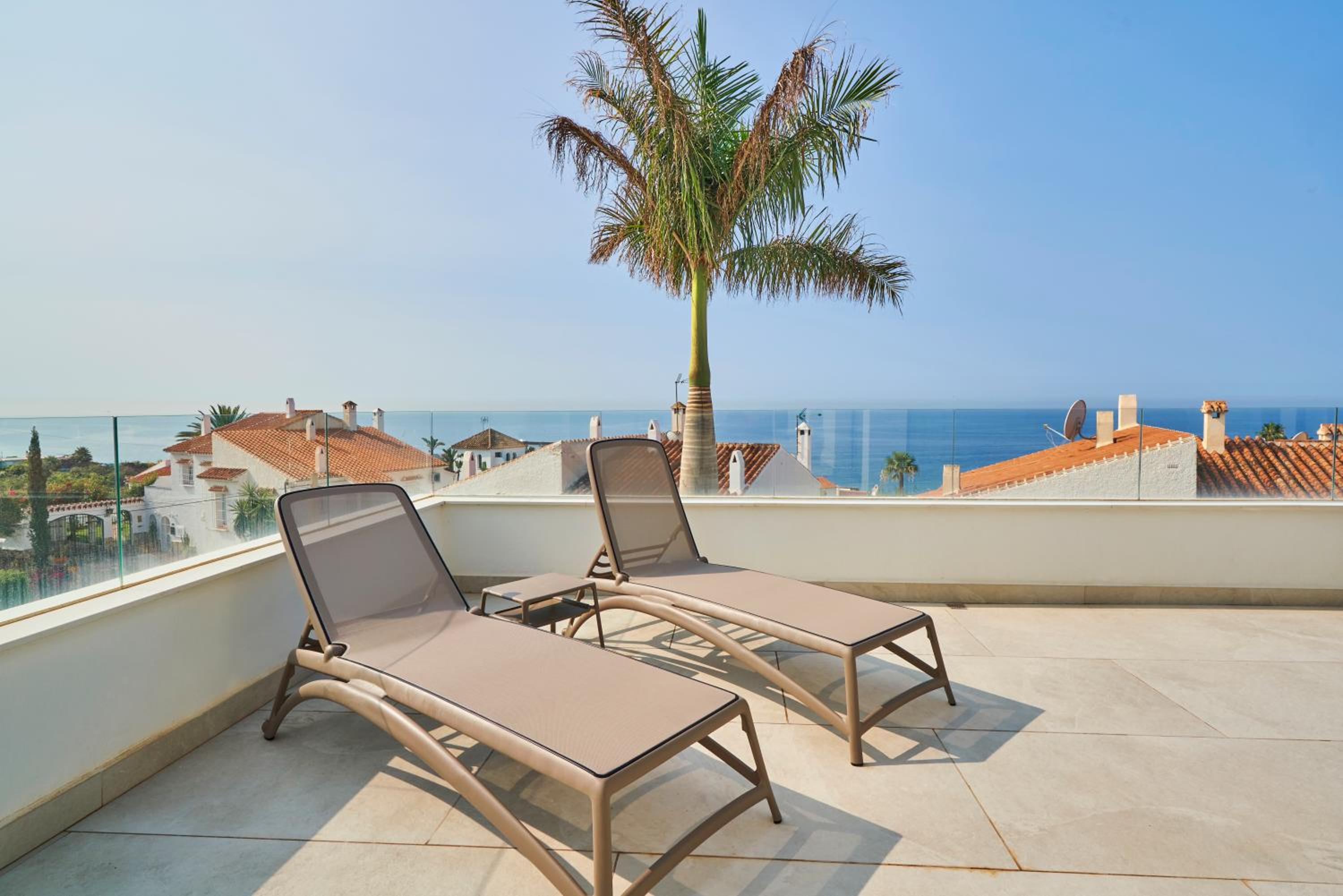 Sea Gardens Villa