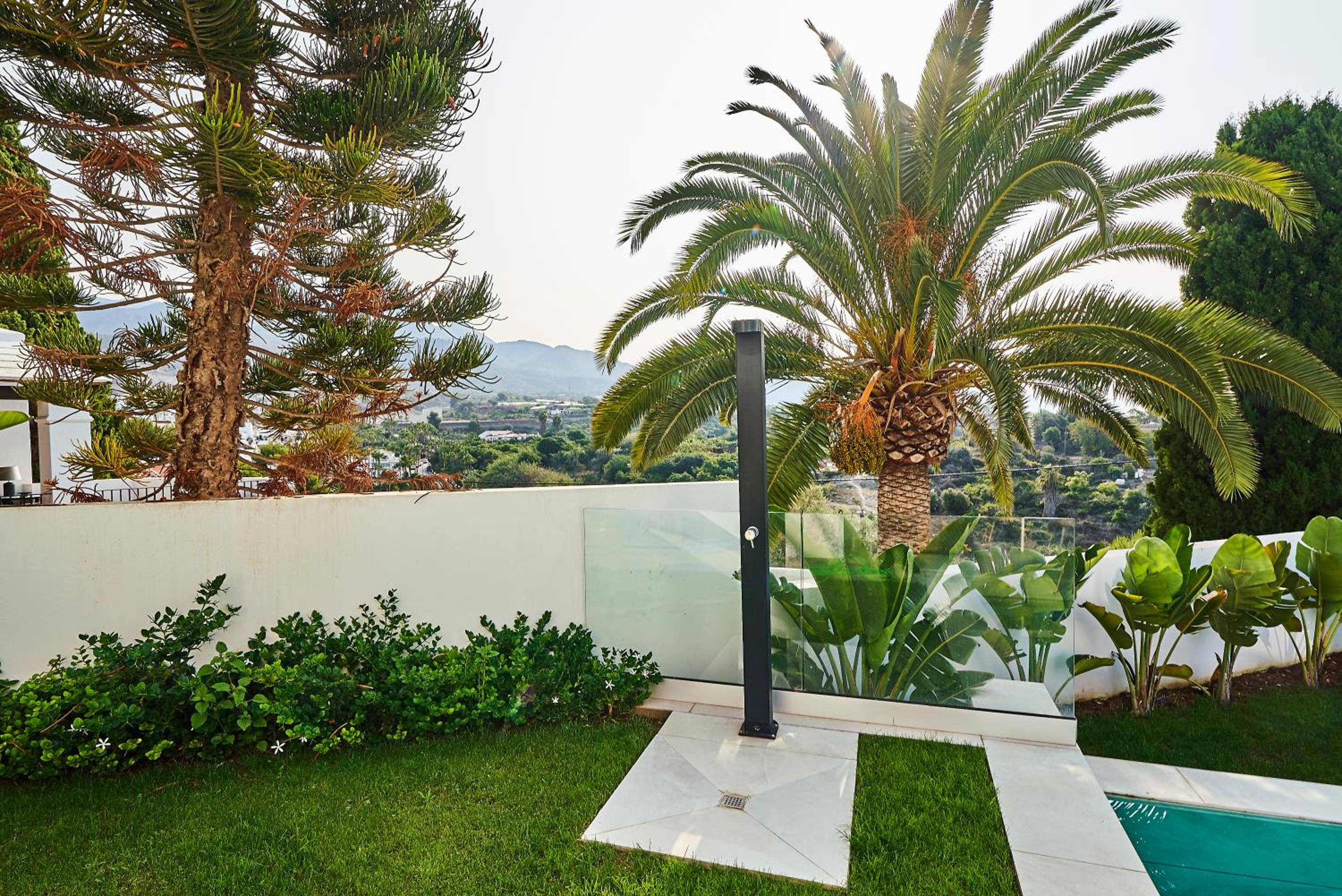 Sea Gardens Villa