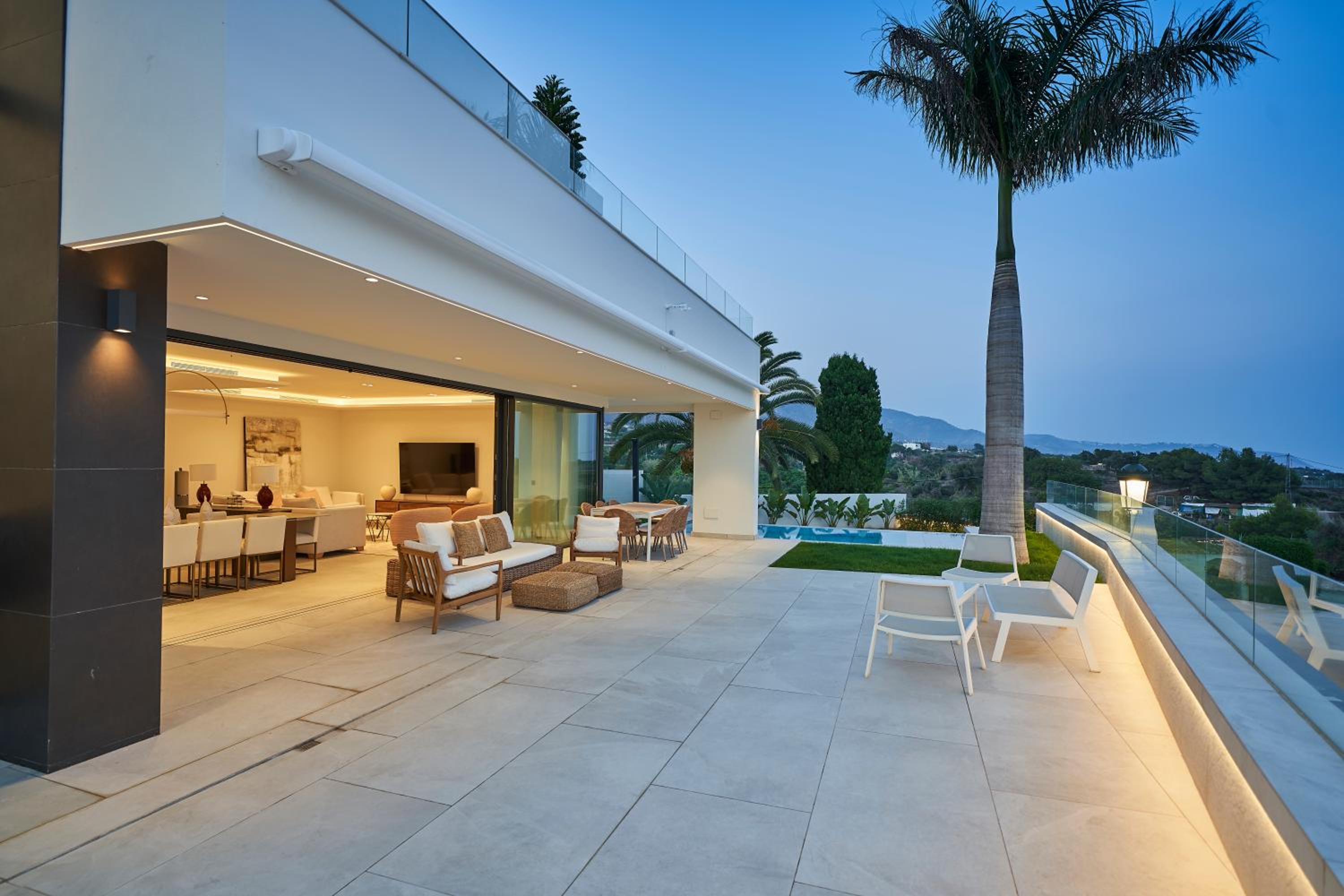 Sea Gardens Villa