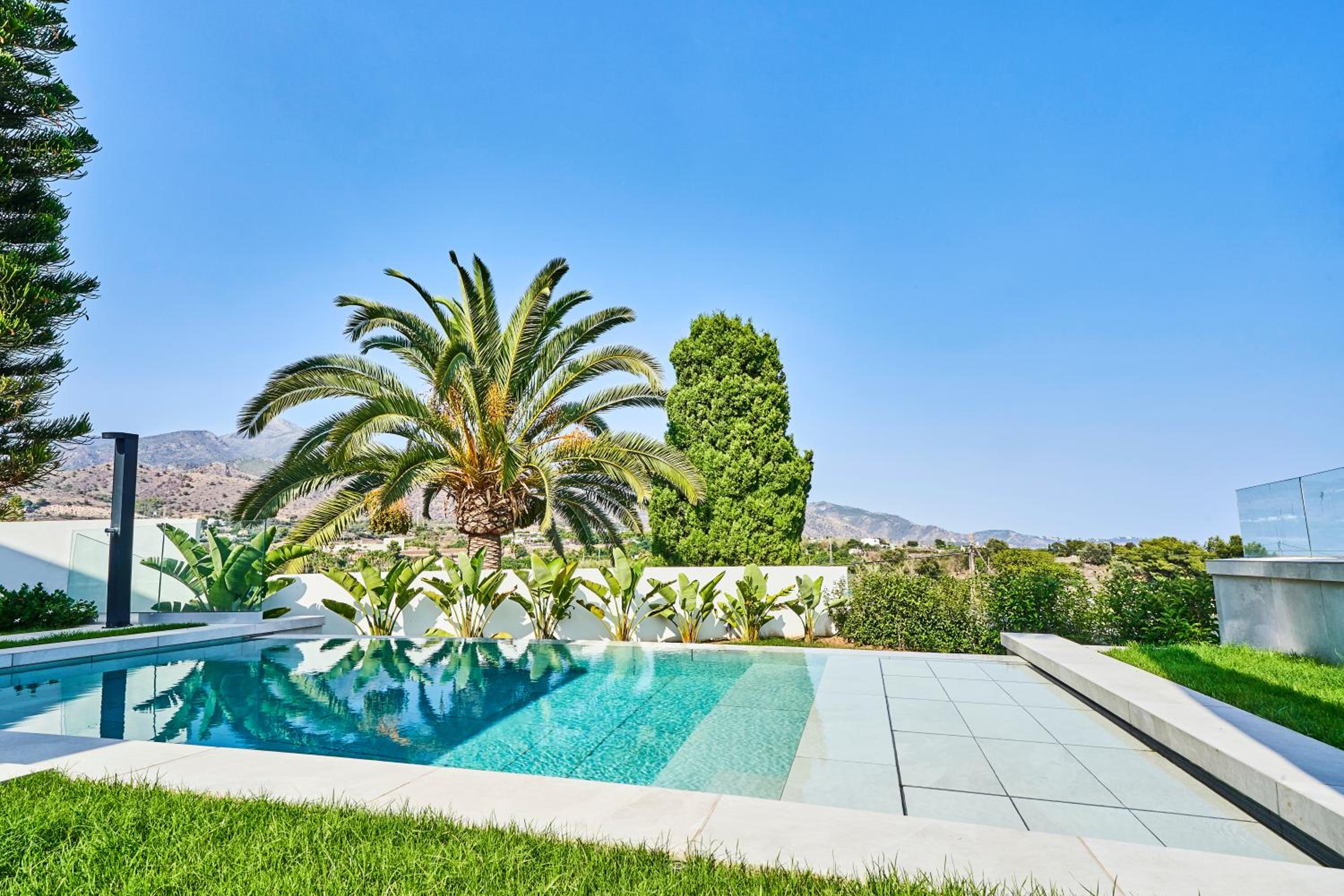 Sea Gardens Villa