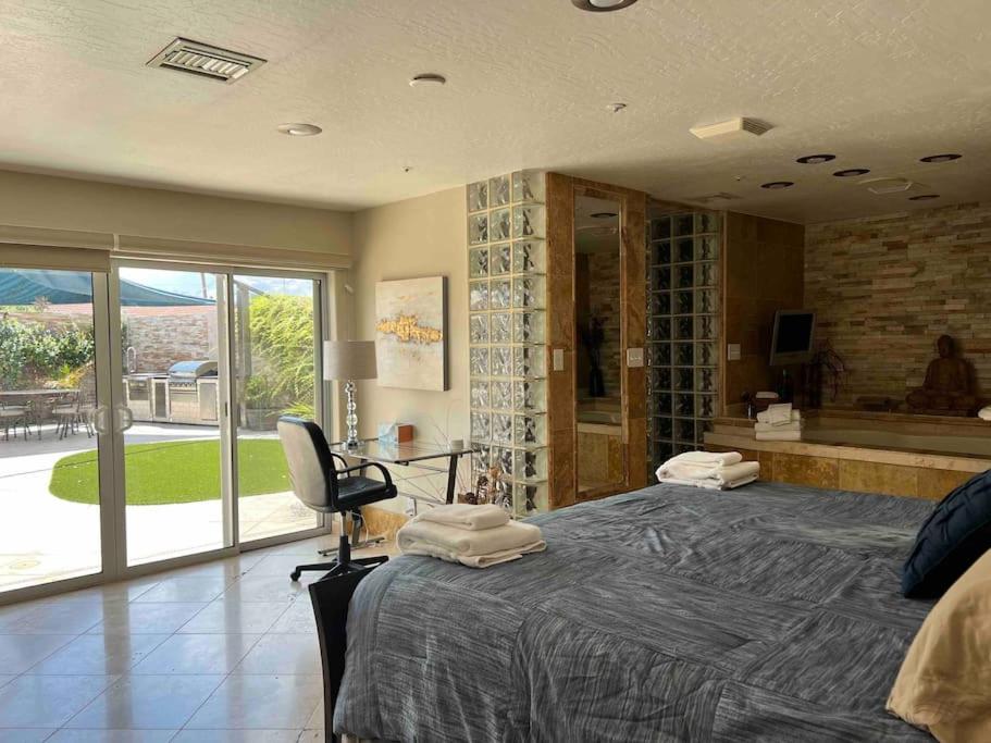 Amazing home, so close to entertainment district view 4