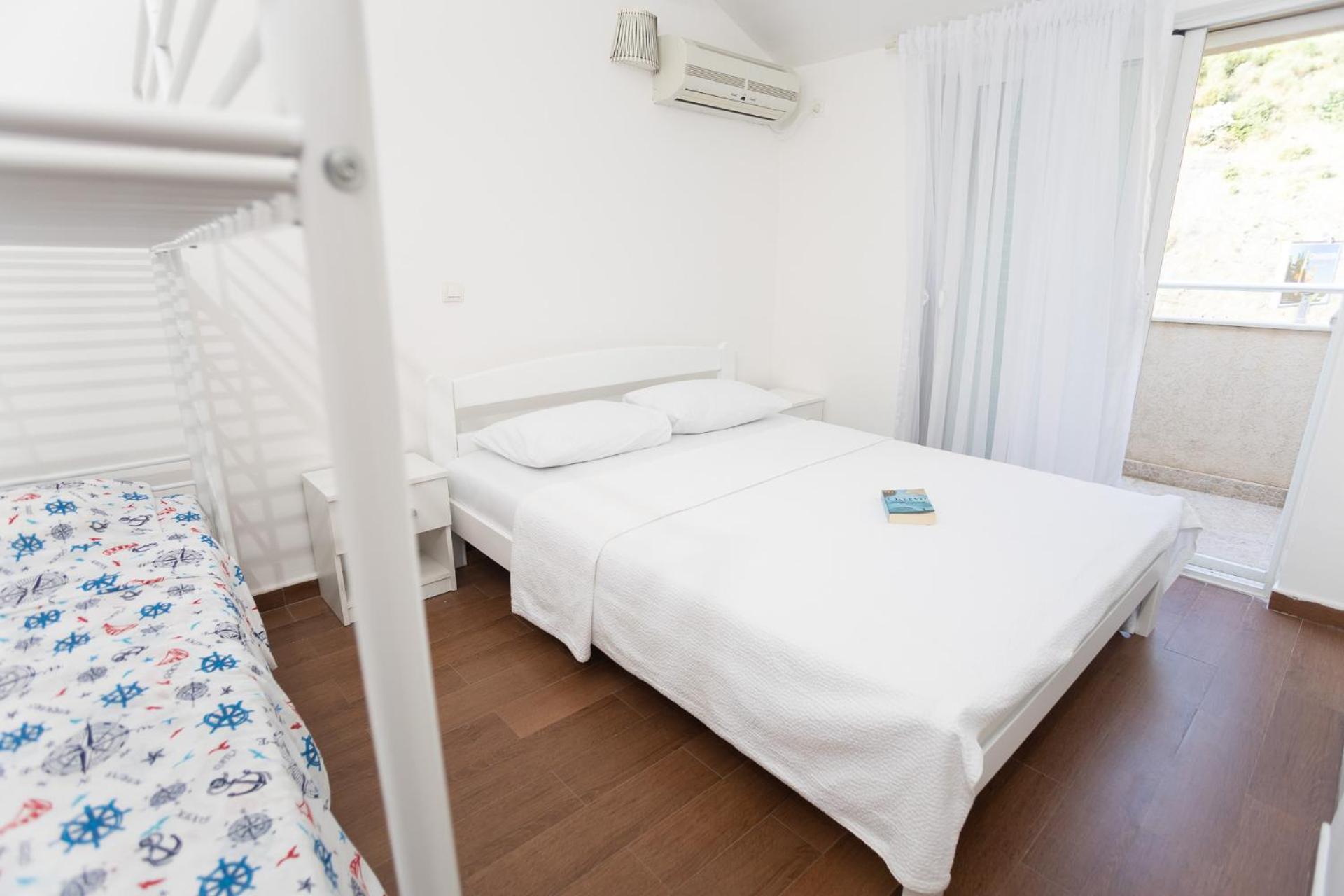 Apartment Petar