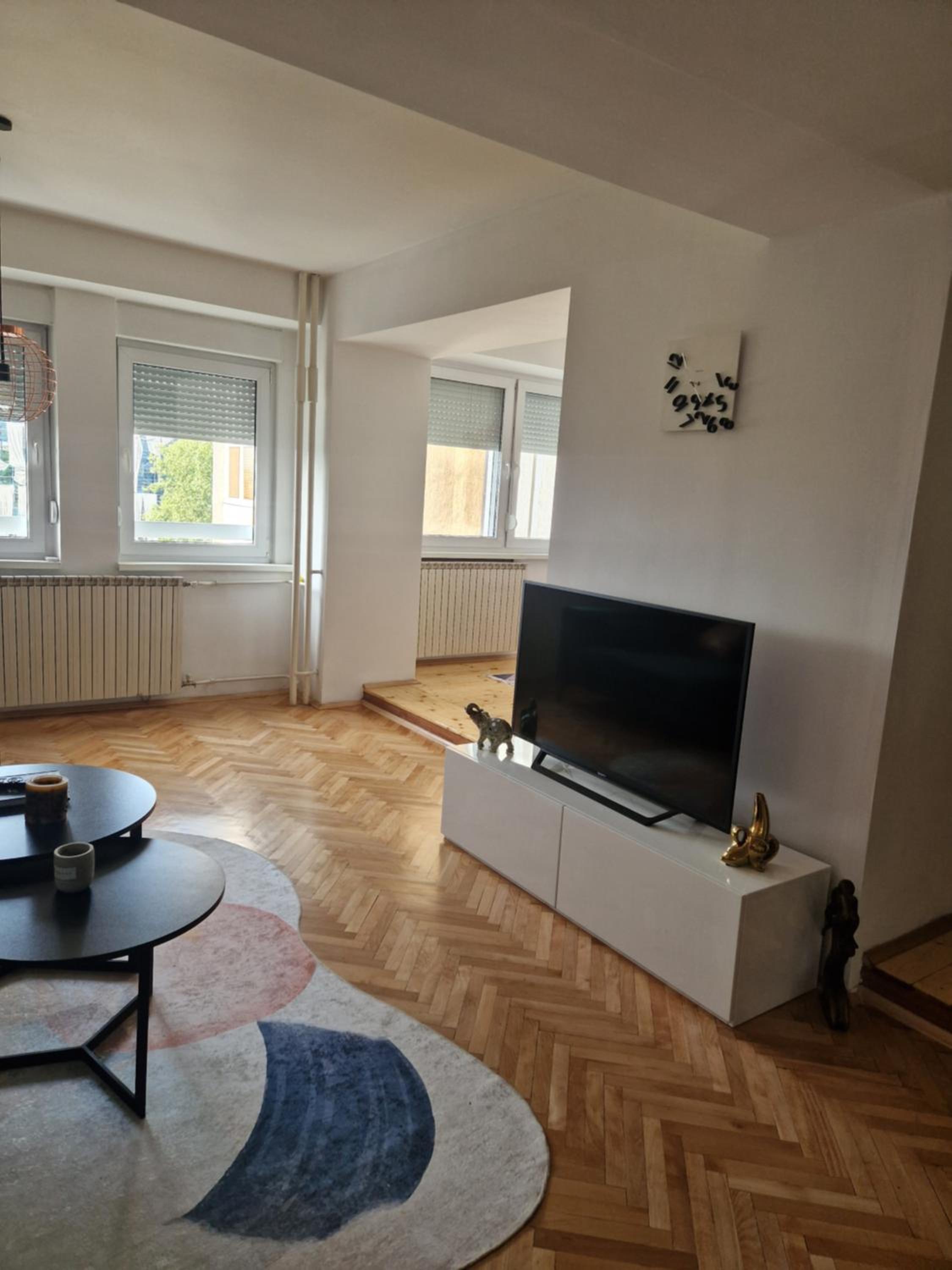 Comfy center apartment view 4