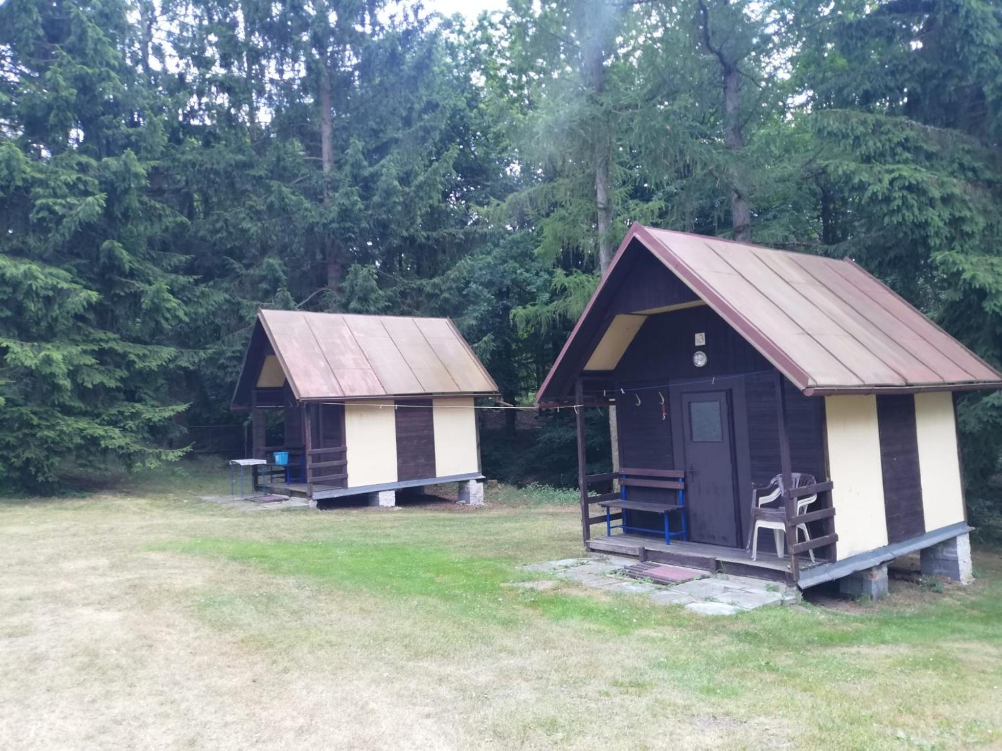 Kemp a Loděnice Podolsko - Chatka pro 3 osoby
