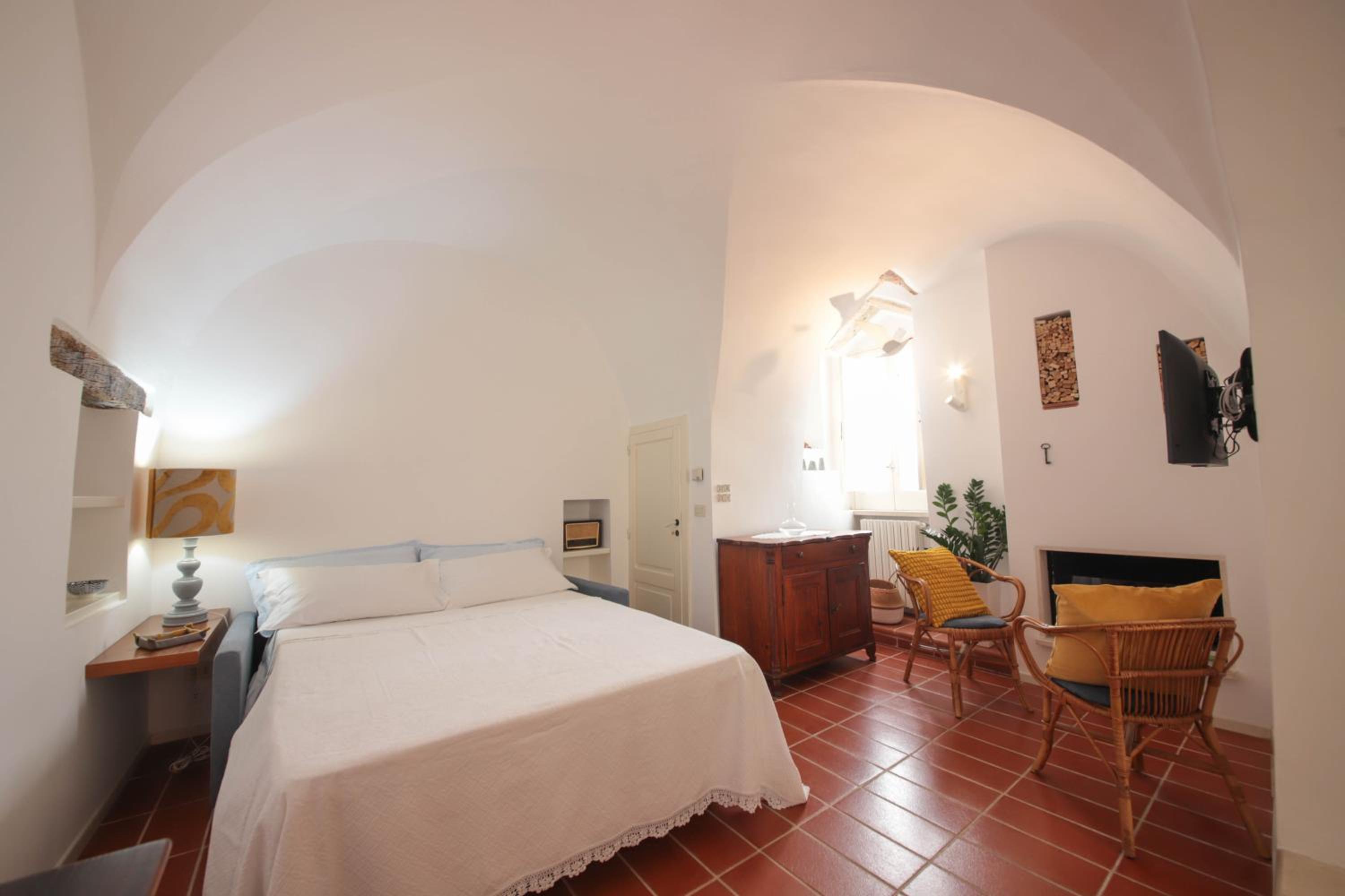 Alba Domus