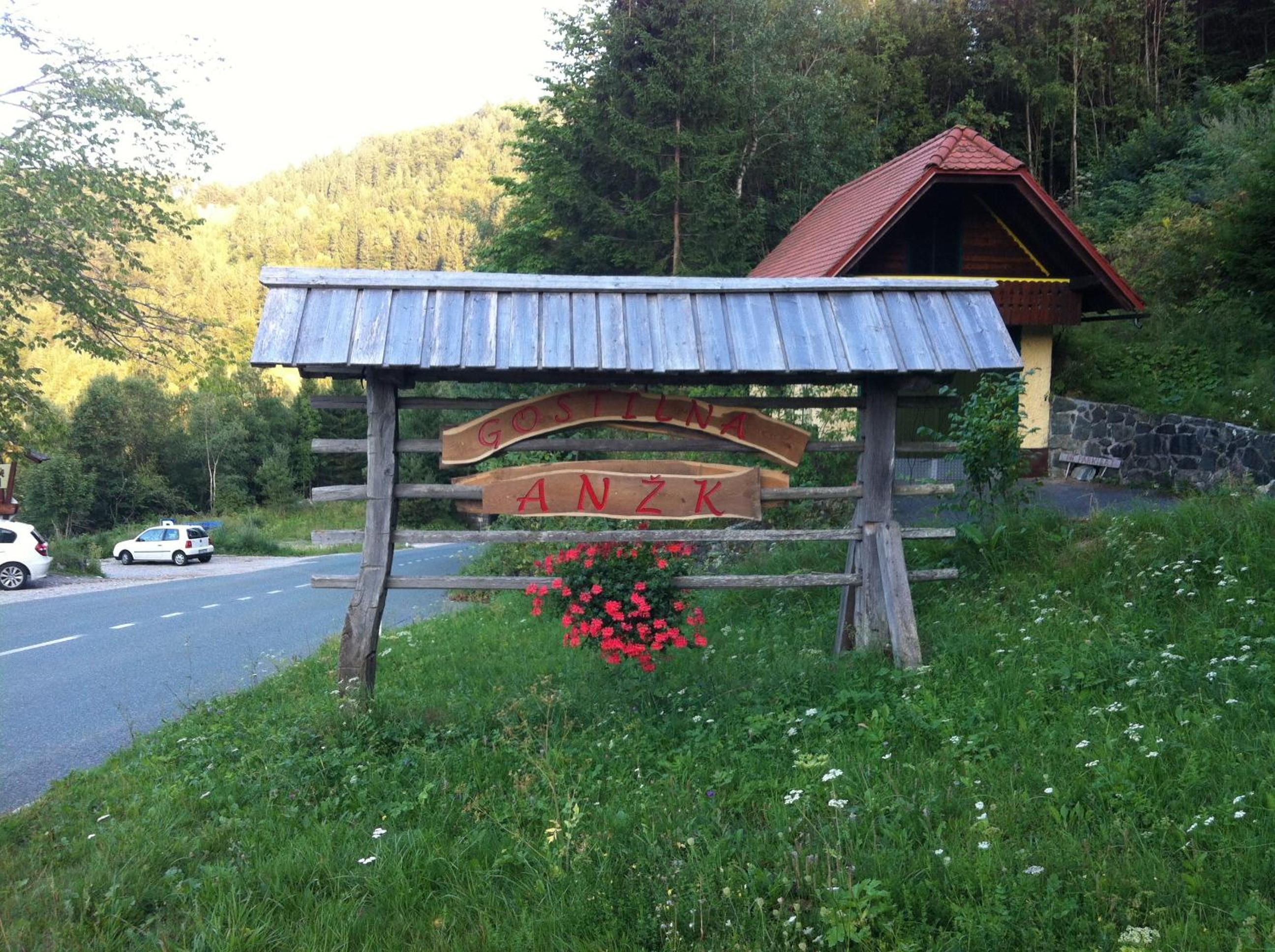 Photo 28