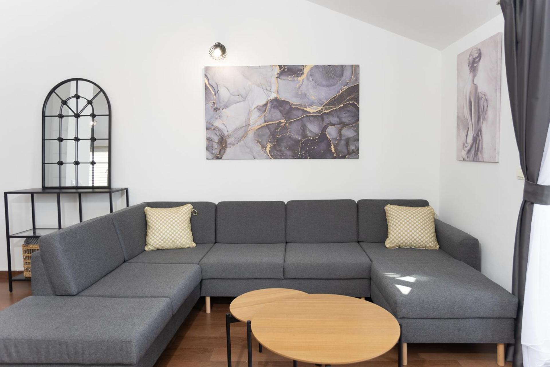 Apartment Petar