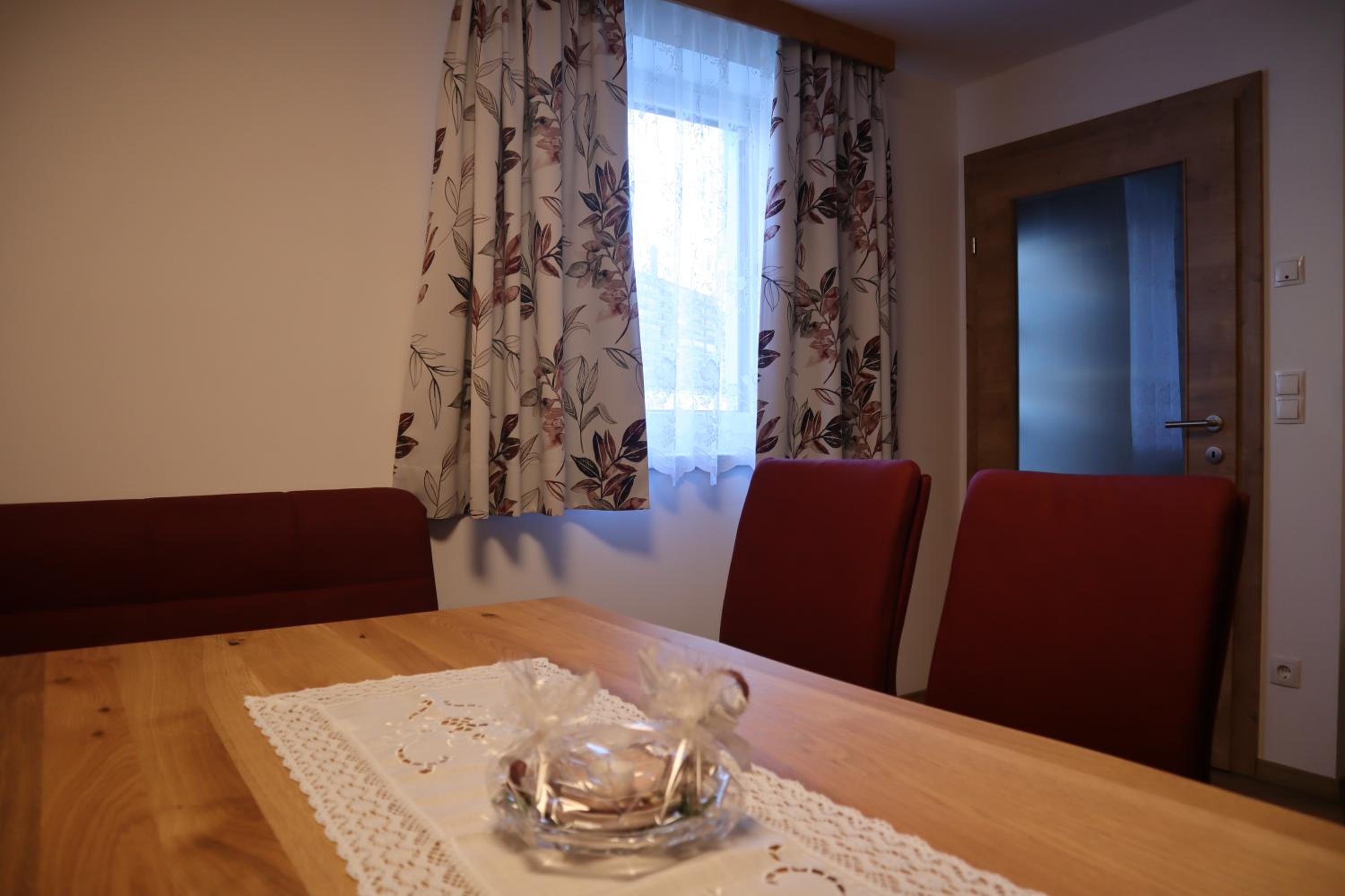 Landhaus-Appartements Warraich