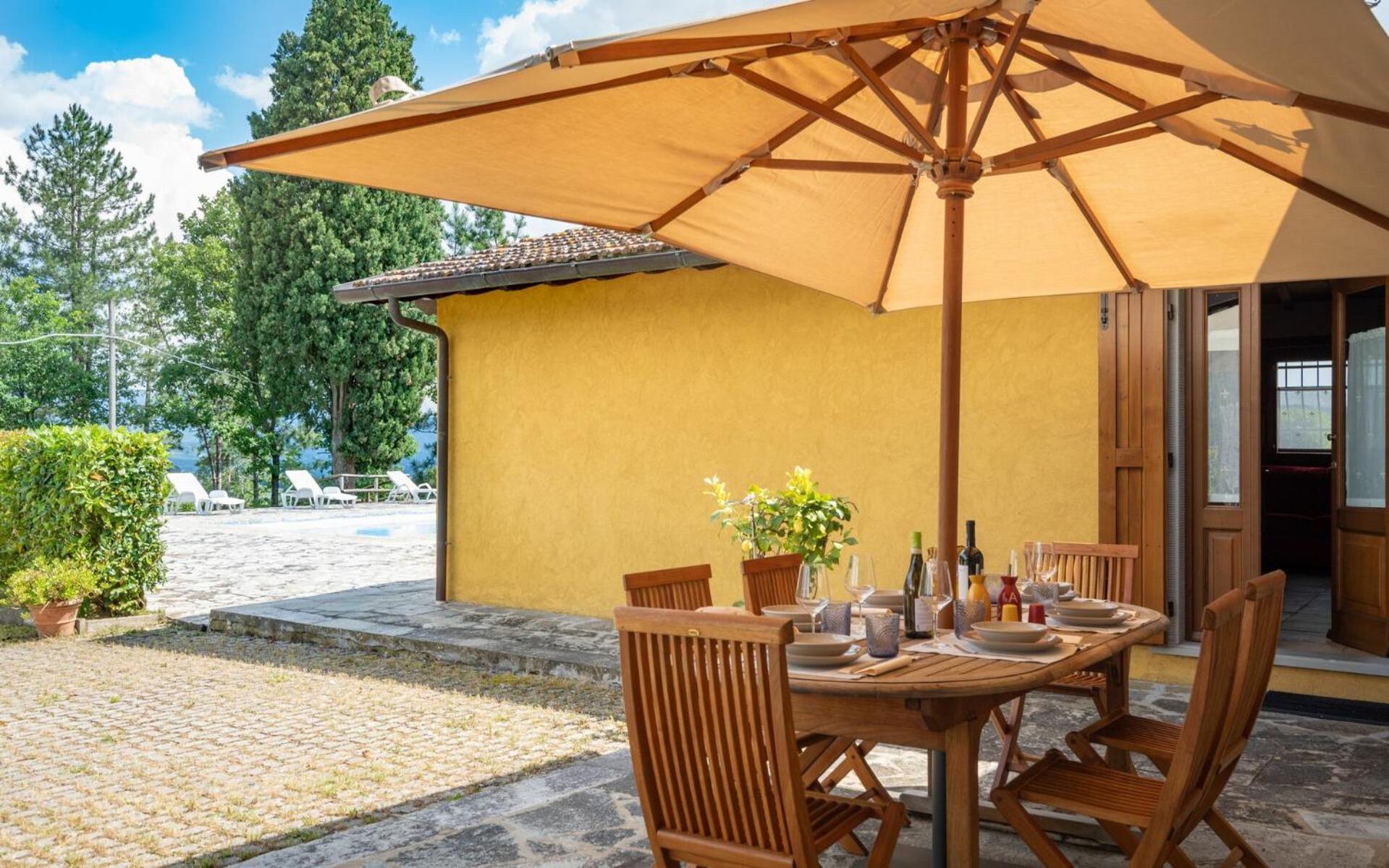 villa Emilia Tuscan stone view 4