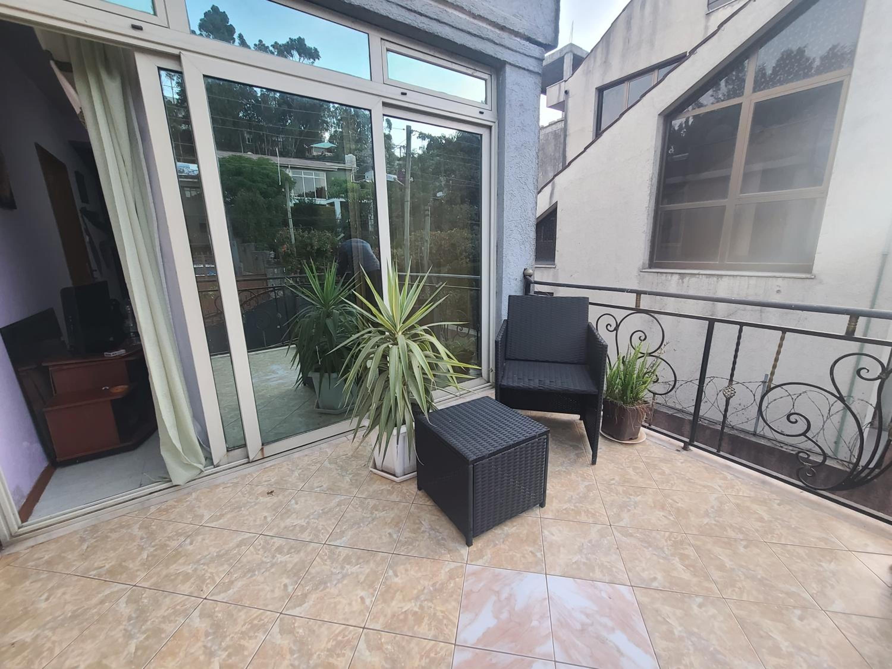 A Cozy Studio Apartment 10 mins to Bole Int'l Airport view 4