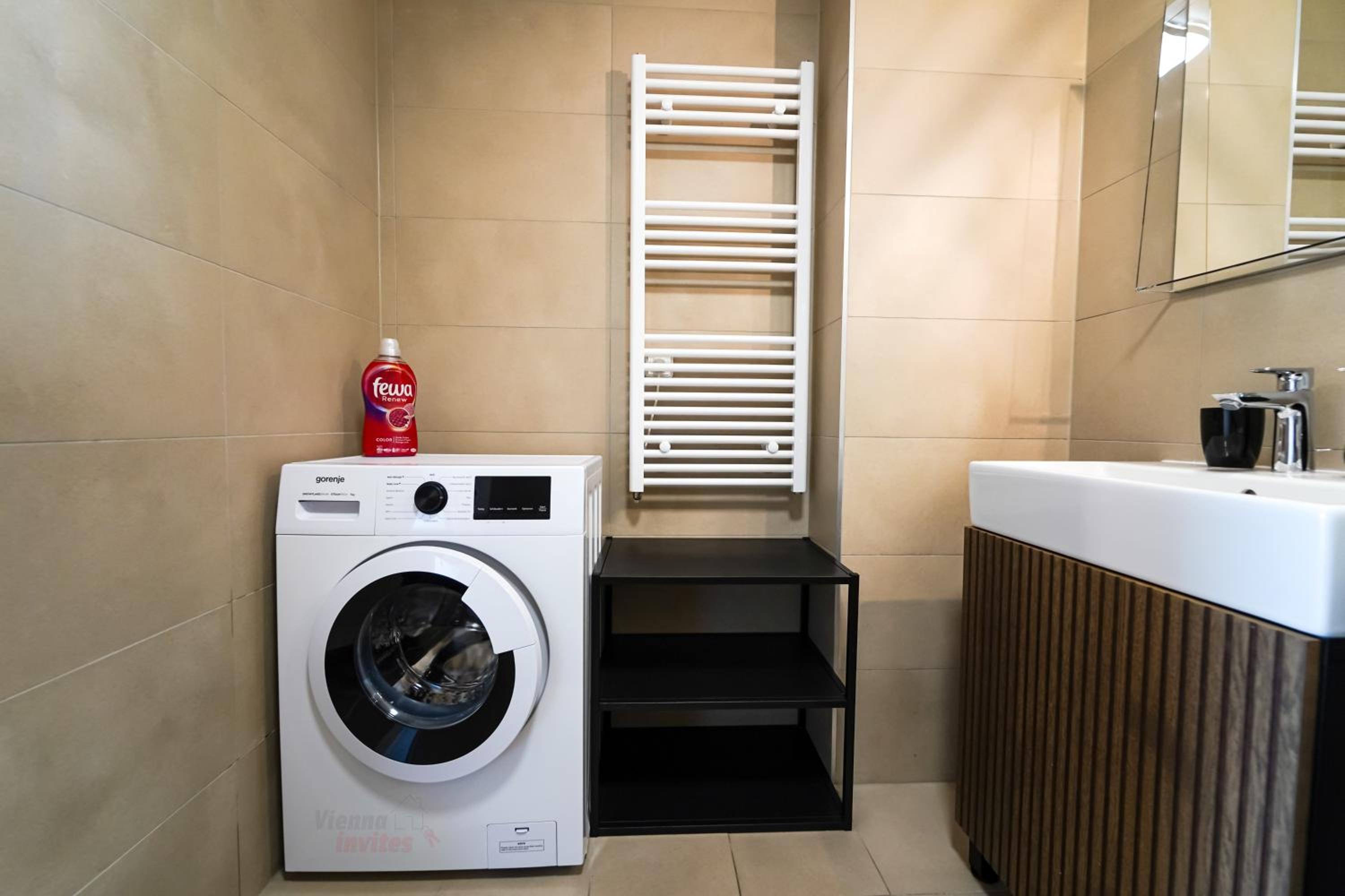 Wonderful Apartment with 2 bedrooms and pool and parking