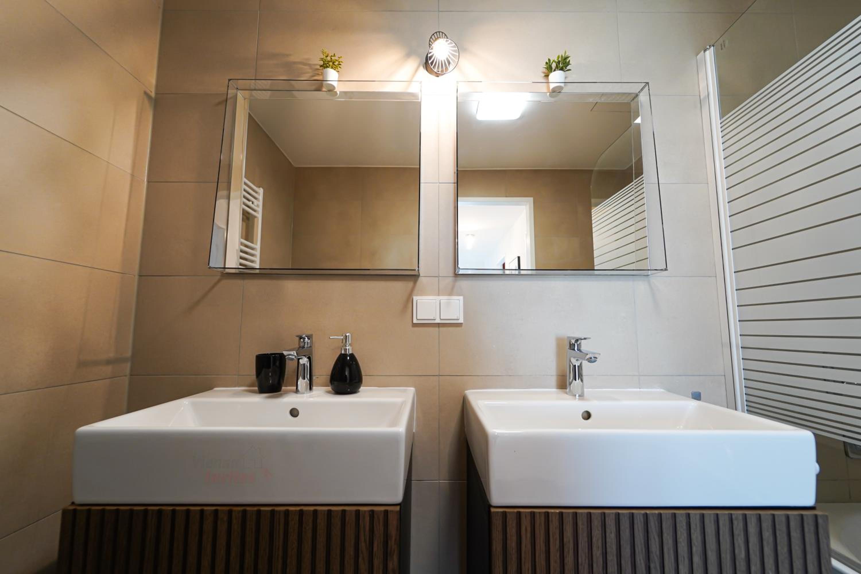 Wonderful Apartment with 2 bedrooms and pool and parking
